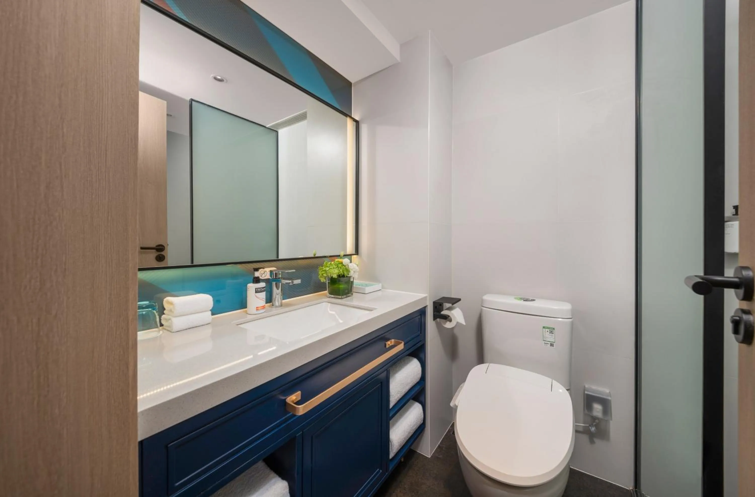 Standard King Room in Holiday Inn Express Beijing Downtown by IHG