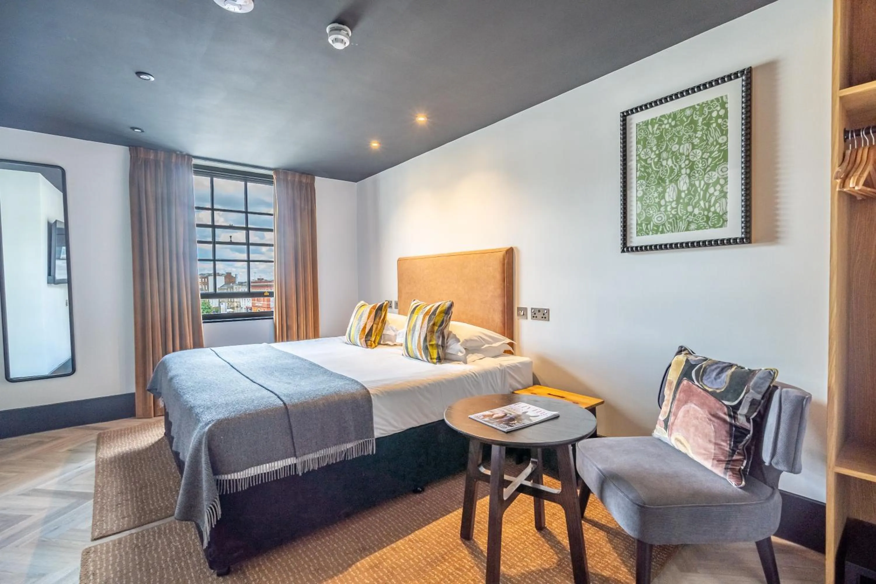 Superior Double or Twin Room in Crescent Place by Mansley