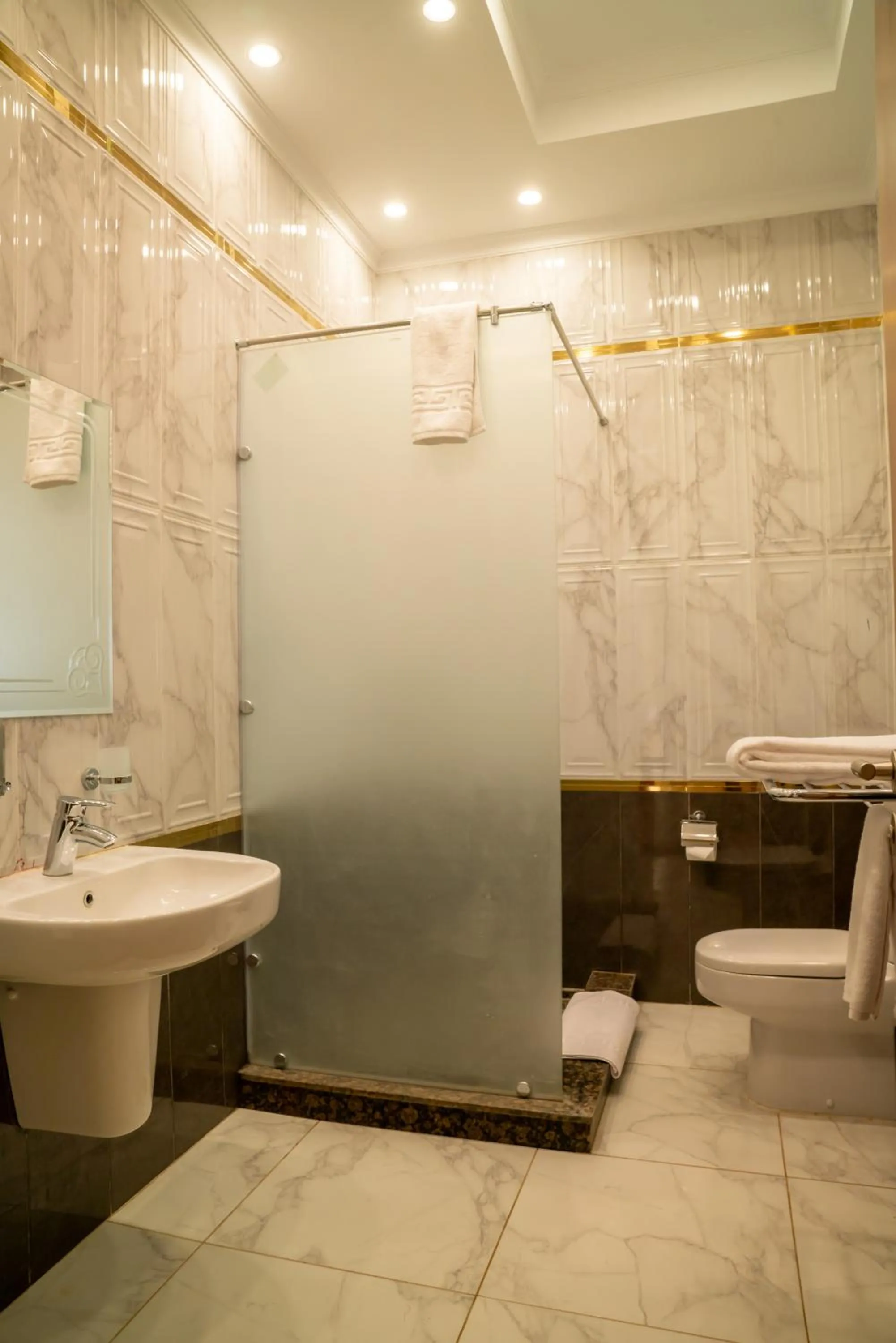 Villa Suite Panoramic Front Lake & Pool View in Azal Lagoons Resort Abu Simbel