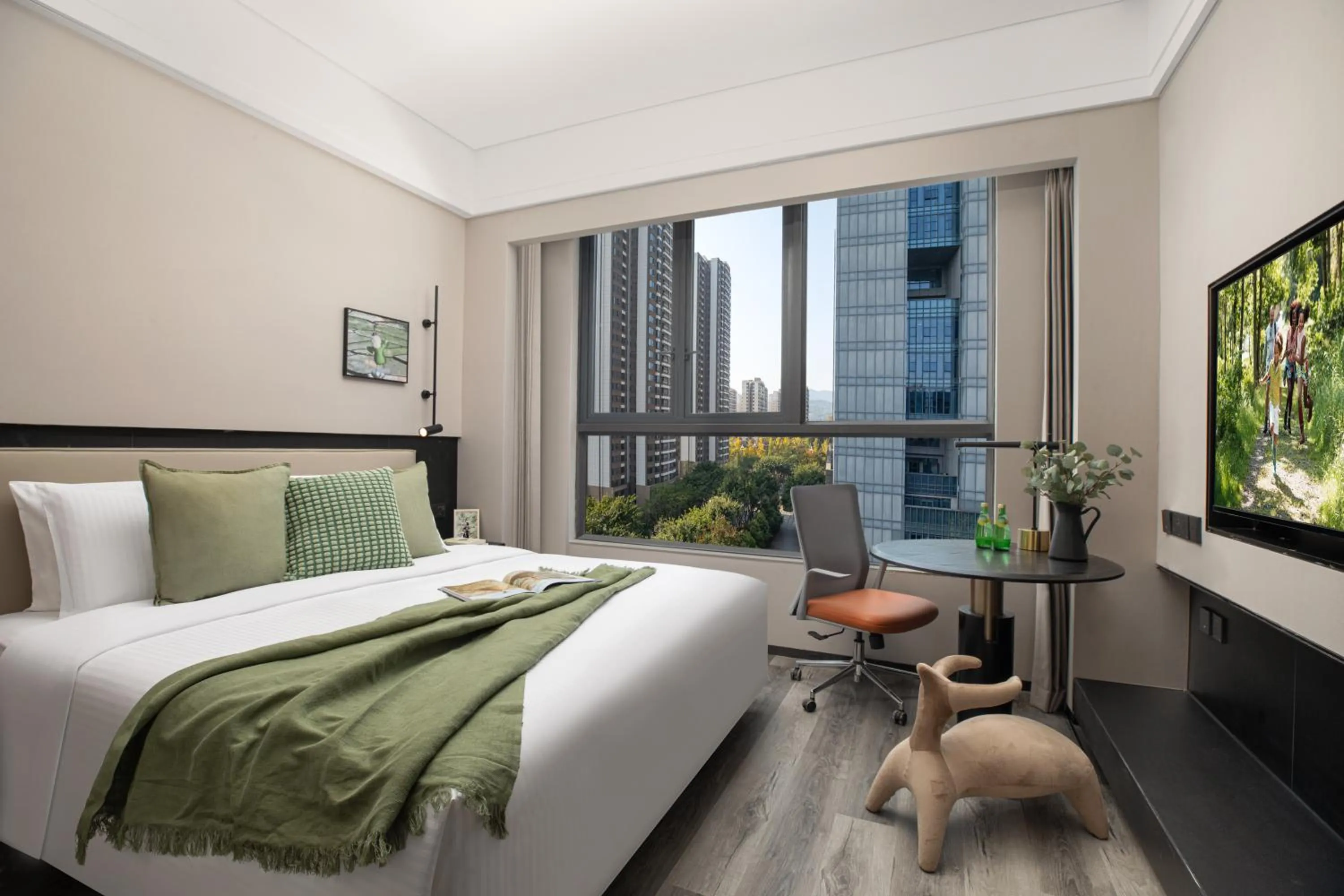 Studio Deluxe in Somerset Chayuan Chongqing