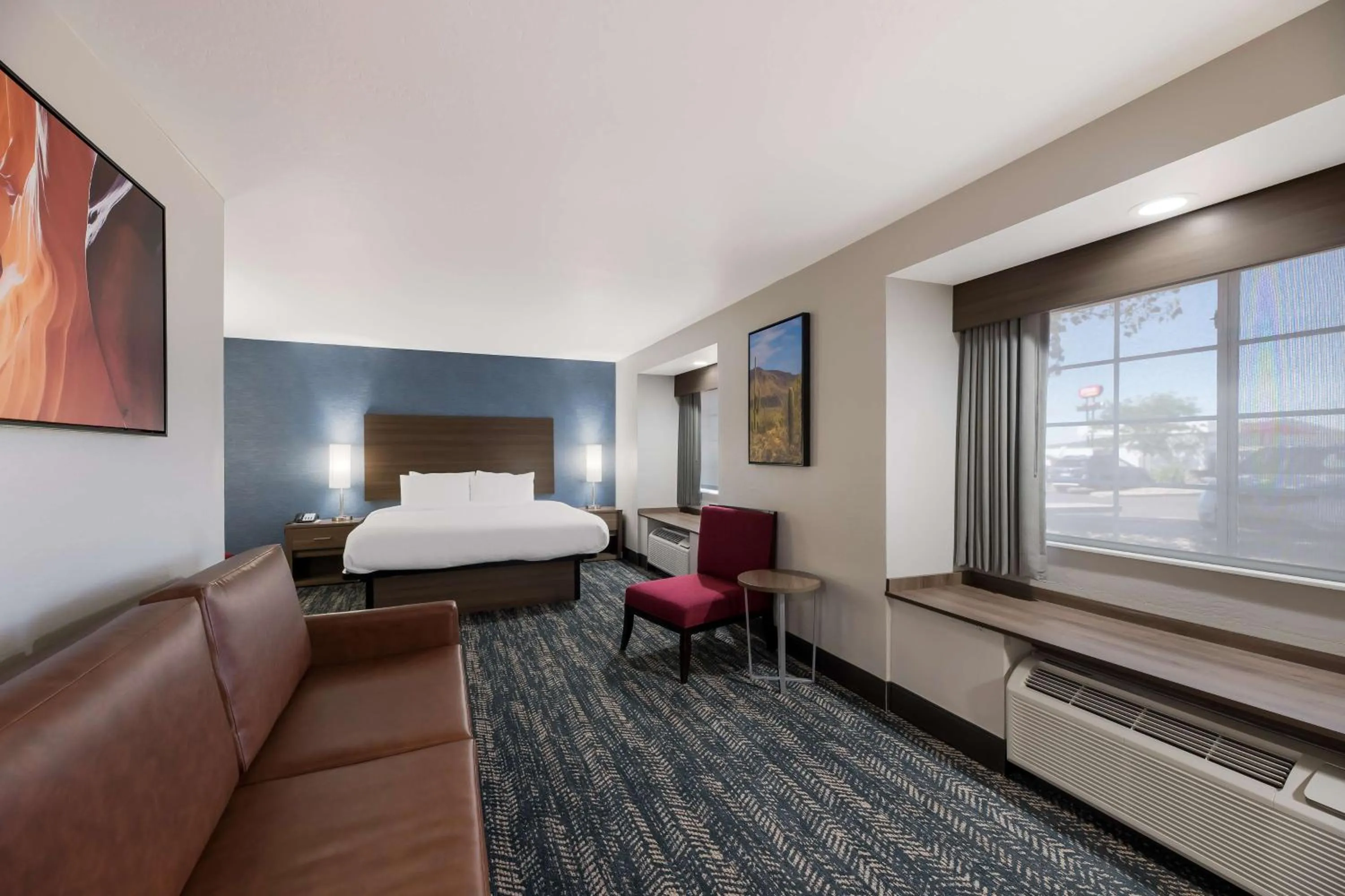 King Suite with Sofa Bed and Walk-In Shower - Non-Smoking in Best Western Bellemont Shadow Mountain Inn