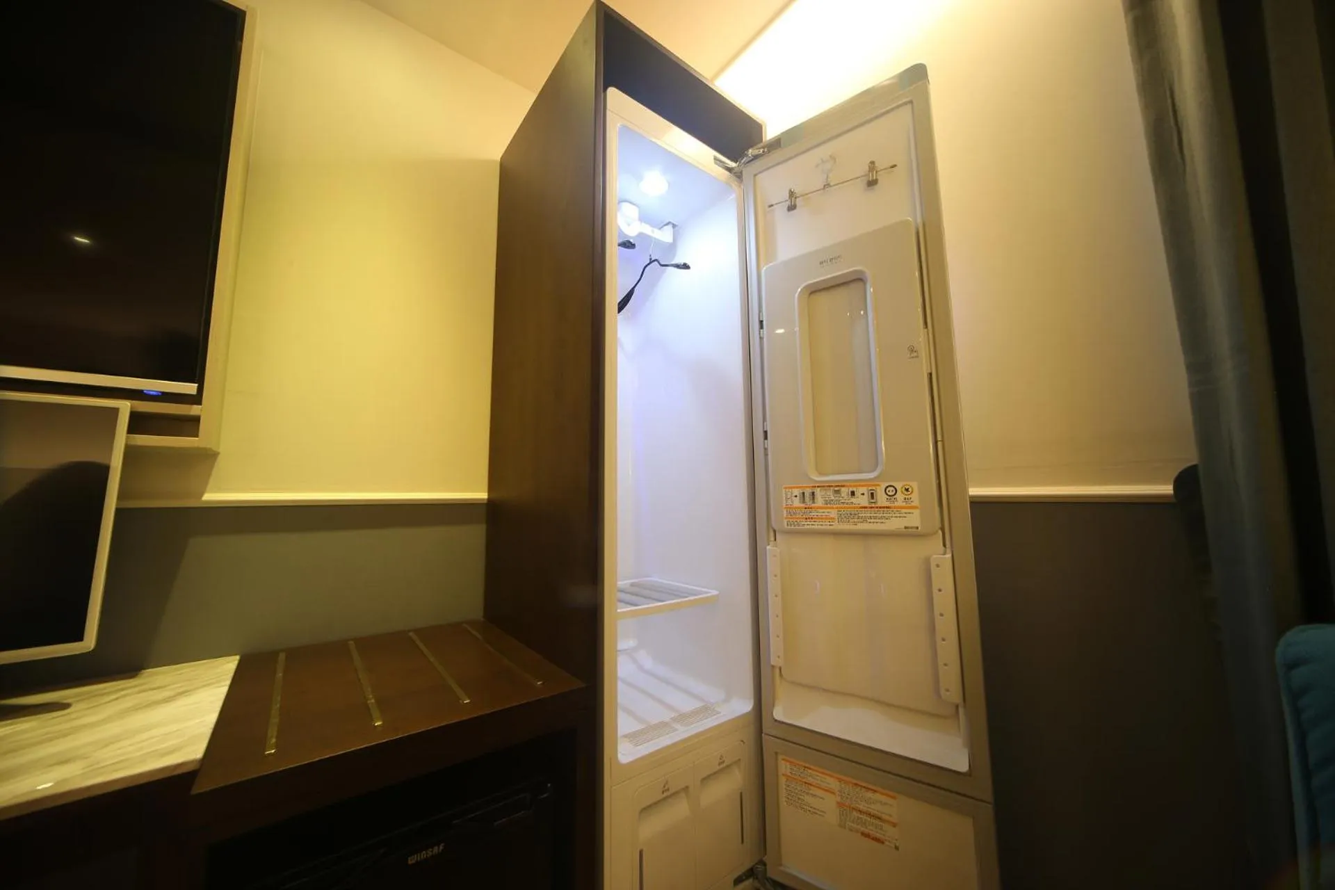 Deluxe Twin Room in H Avenue Hotel Minam