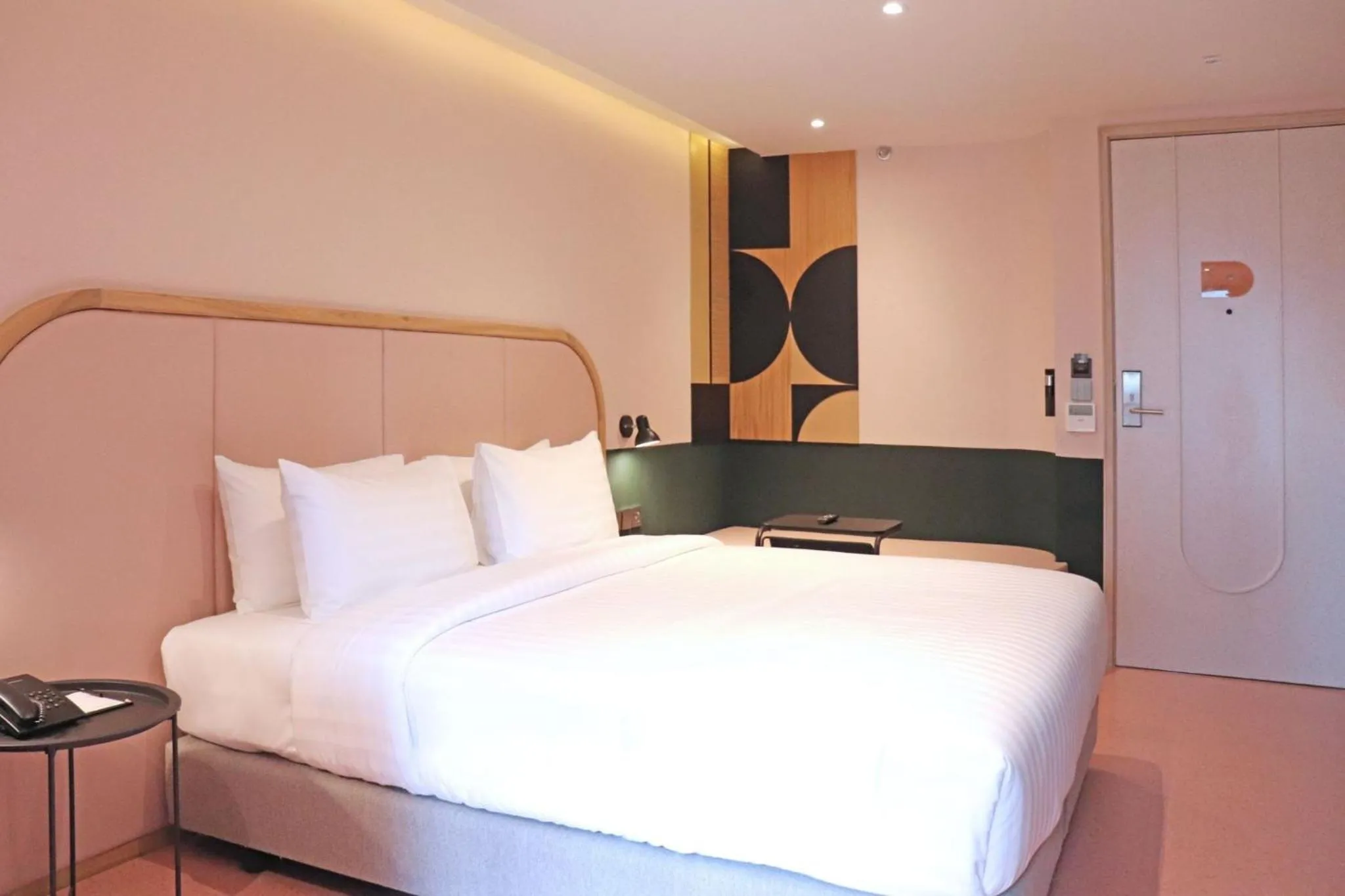 Superior Double Room in The Quarter Ratchathewi by UHG