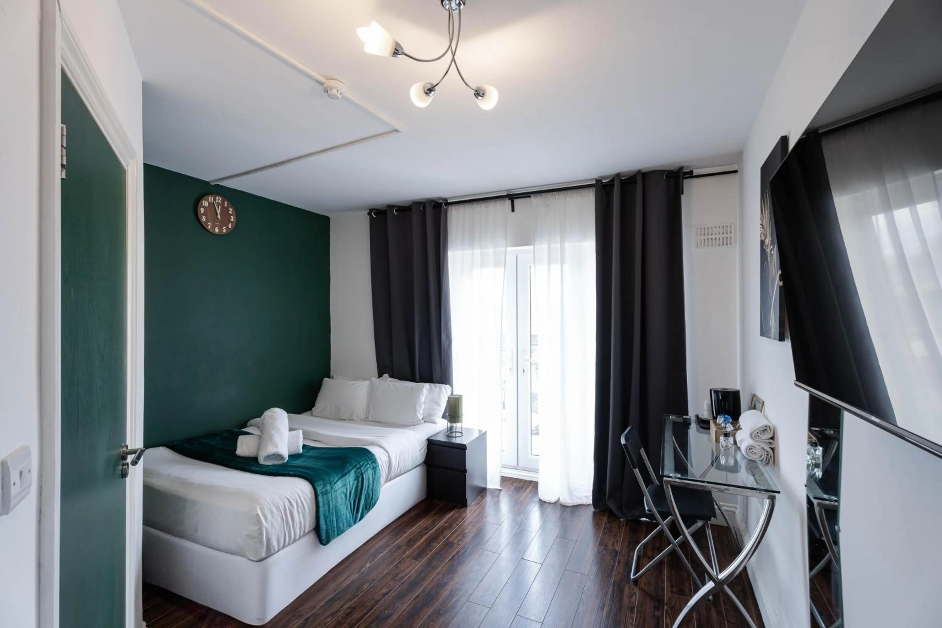 Two-Bedroom Apartment in City Gate Guest House