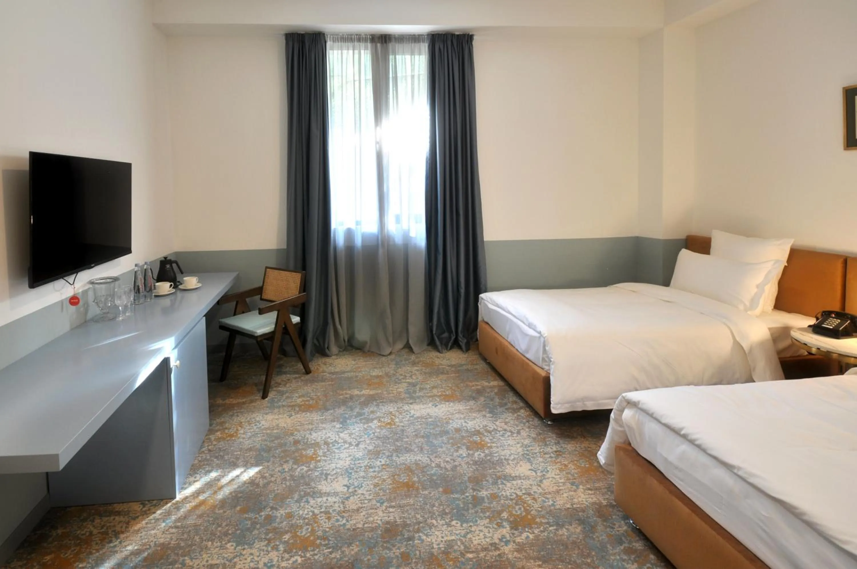 Large Twin Room in Castor & Pollux Hotel