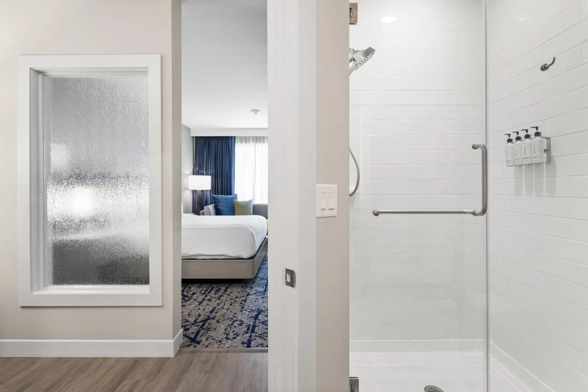 Standard King Room with Balcony in EVEN Hotel Austin Uptown near the Domain by IHG