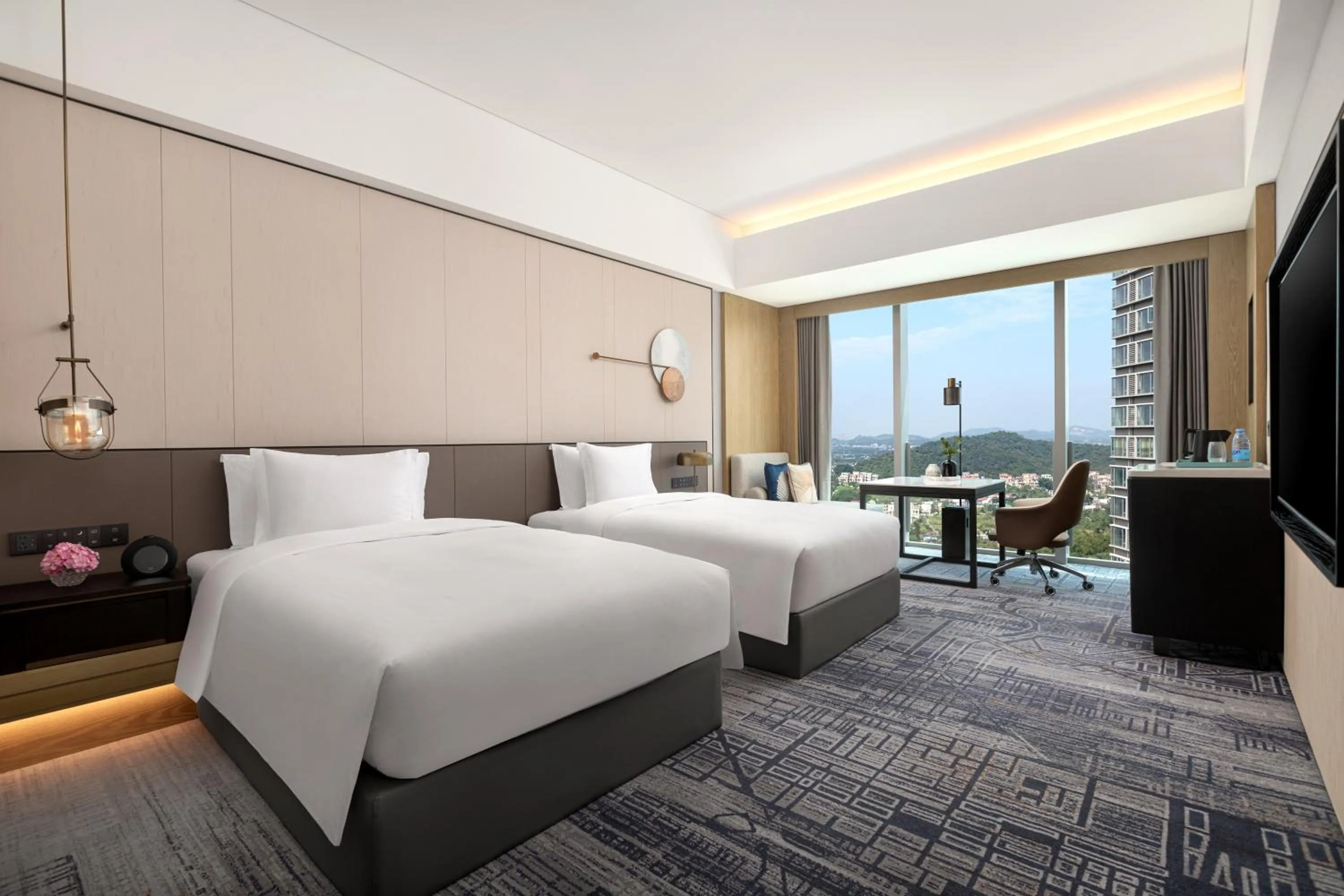 Standard Room in Crowne Plaza Jiangmen Binjiang by IHG