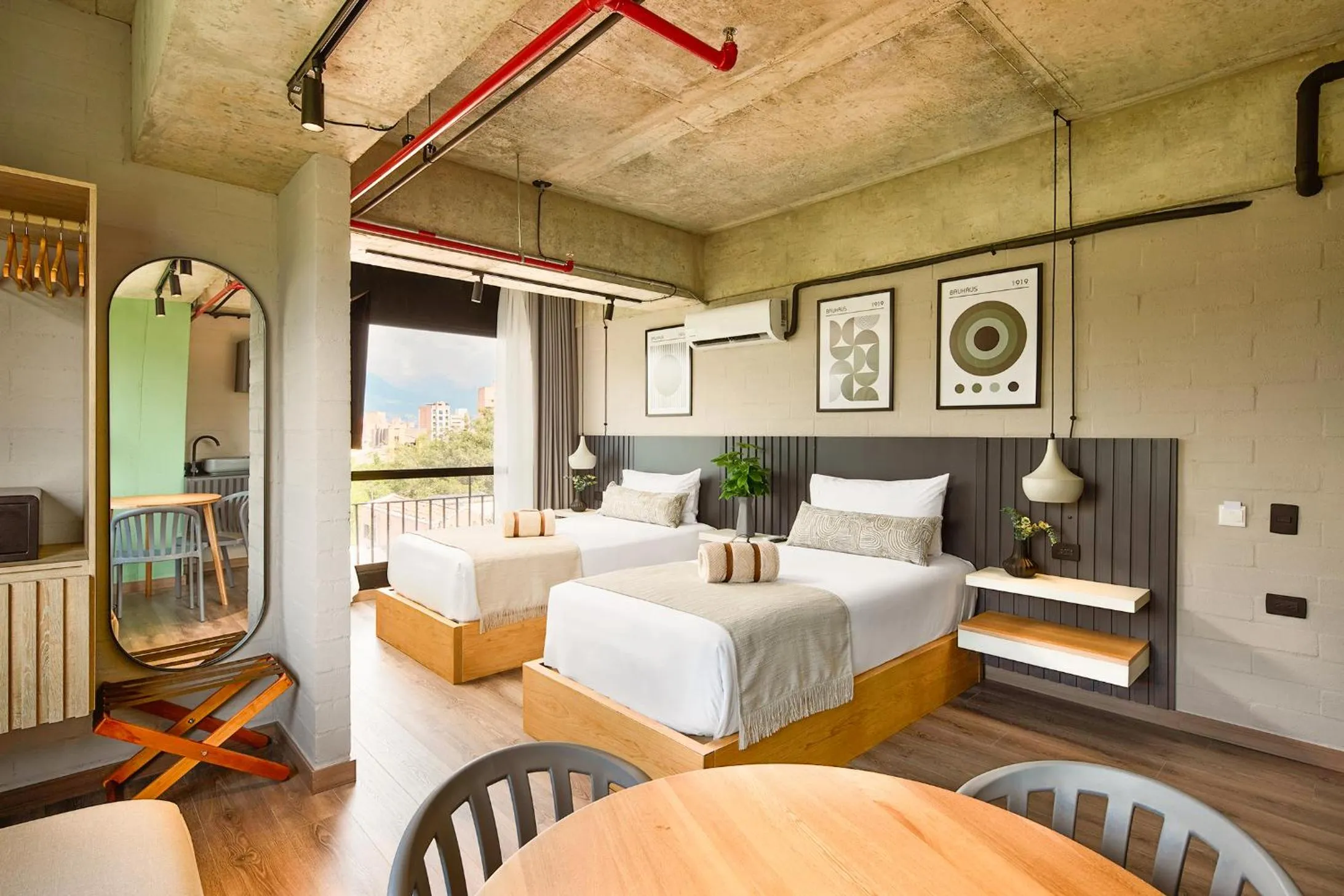 Twin Room in Urbit Social Lofts