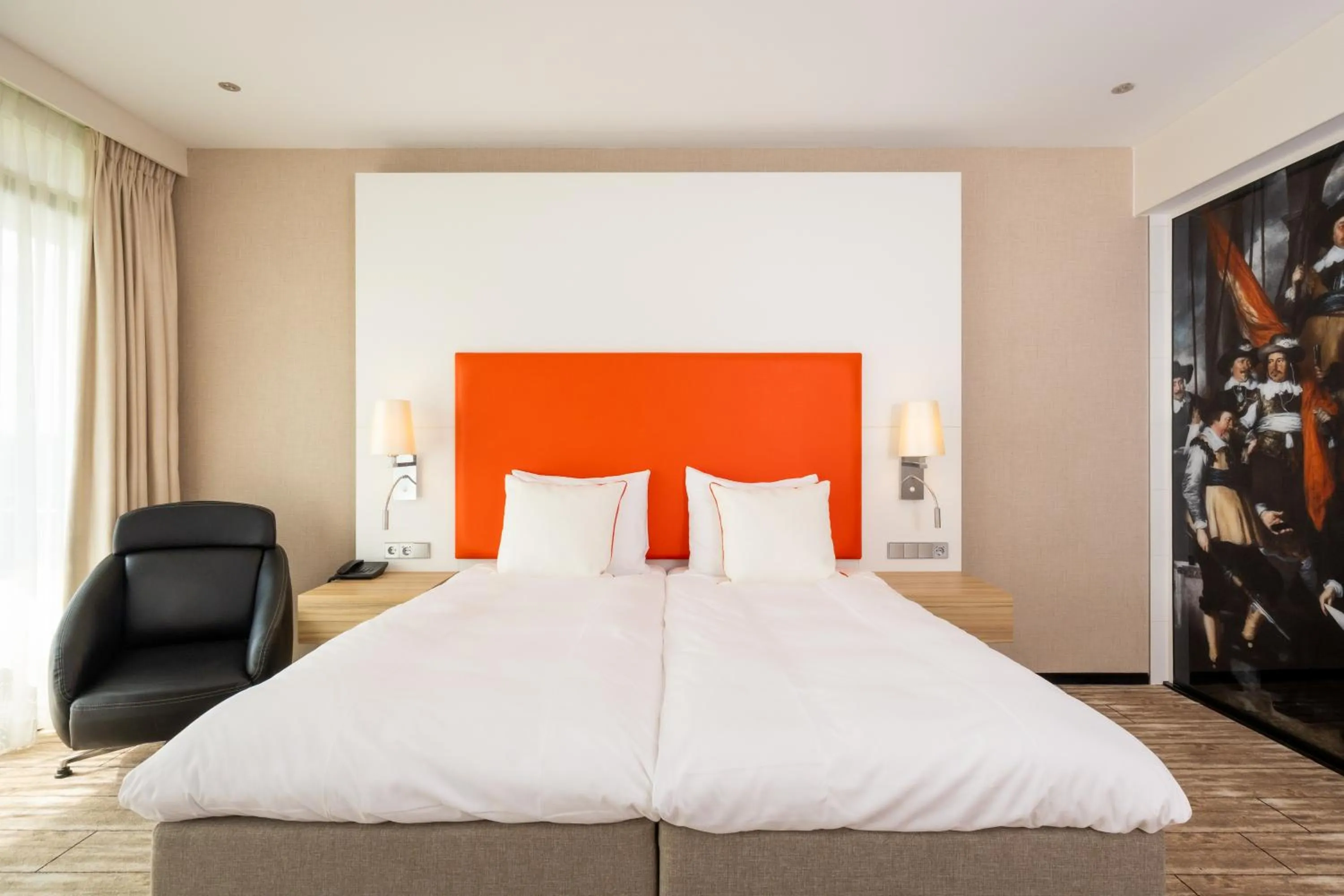 Superior Twin Room in Van der Valk Hotel Schiphol