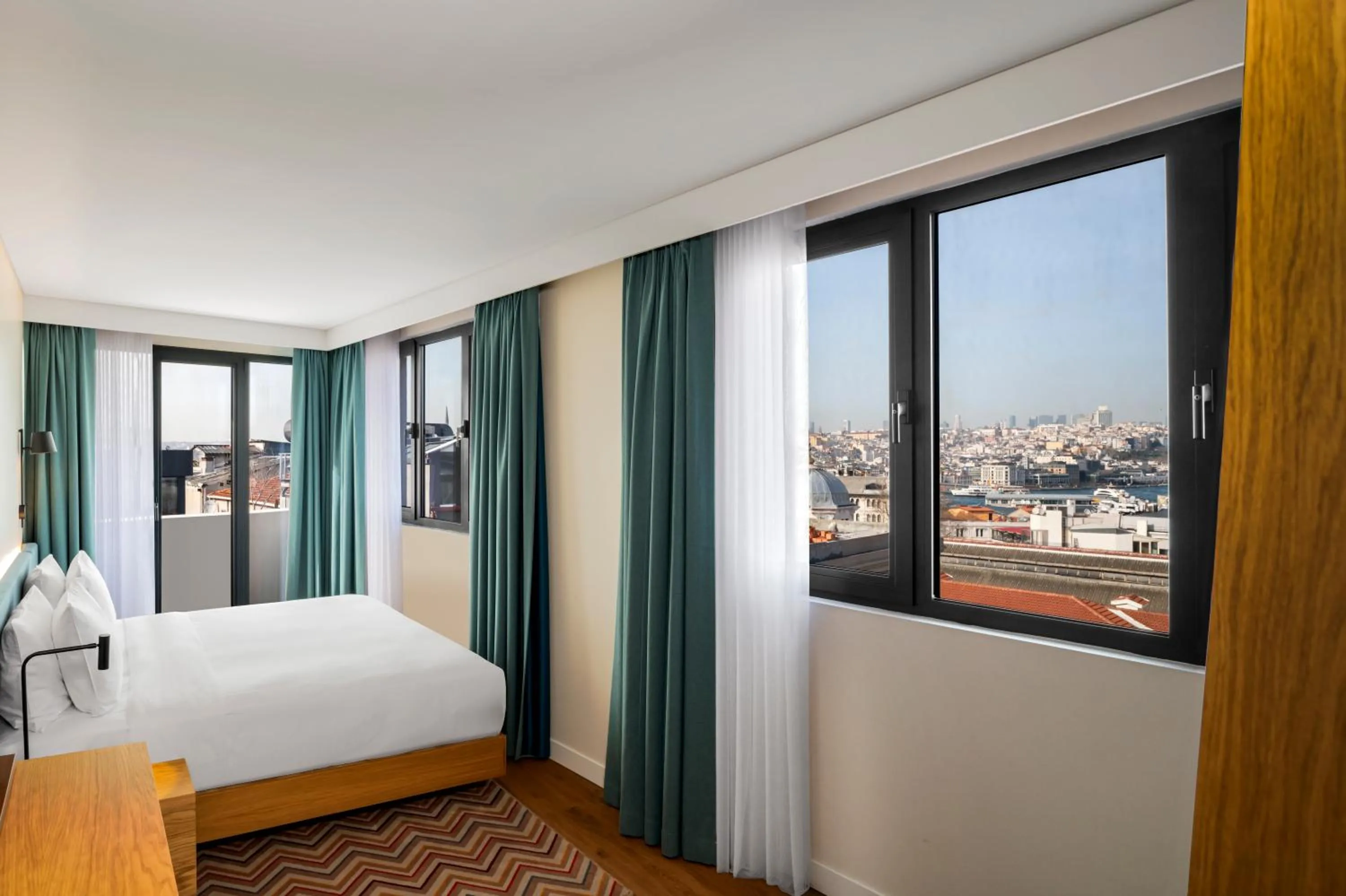 Superior King Room - Non-Smoking in Hampton By Hilton Istanbul Sirkeci