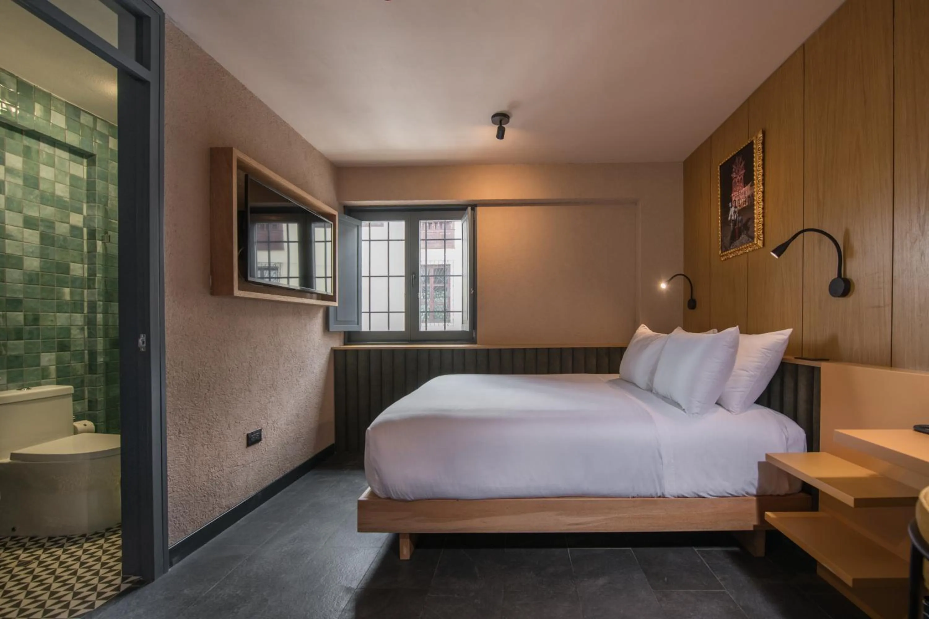 Queen Room with Roll-in Shower - Mobility Accessible in Motto By Hilton Cusco