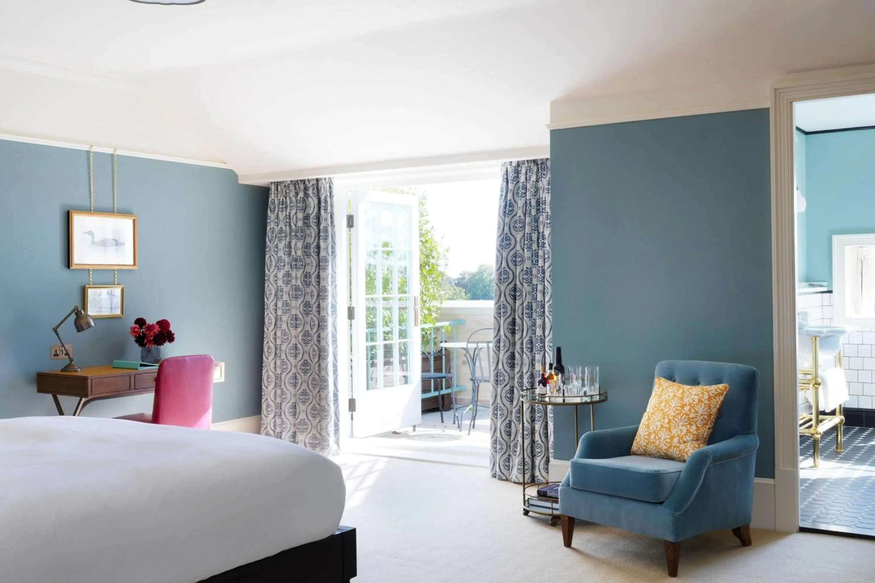 Suite with Terrace in University Arms, Autograph Collection