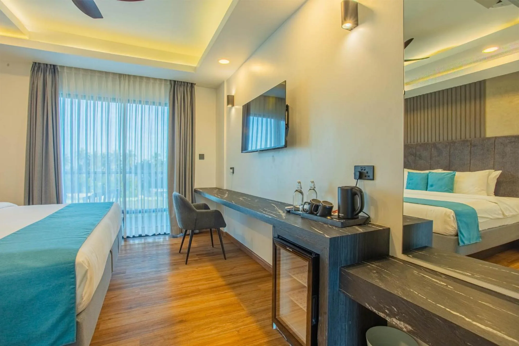 Premier Island View with Balcony  - single occupancy in Whaleshark Beach