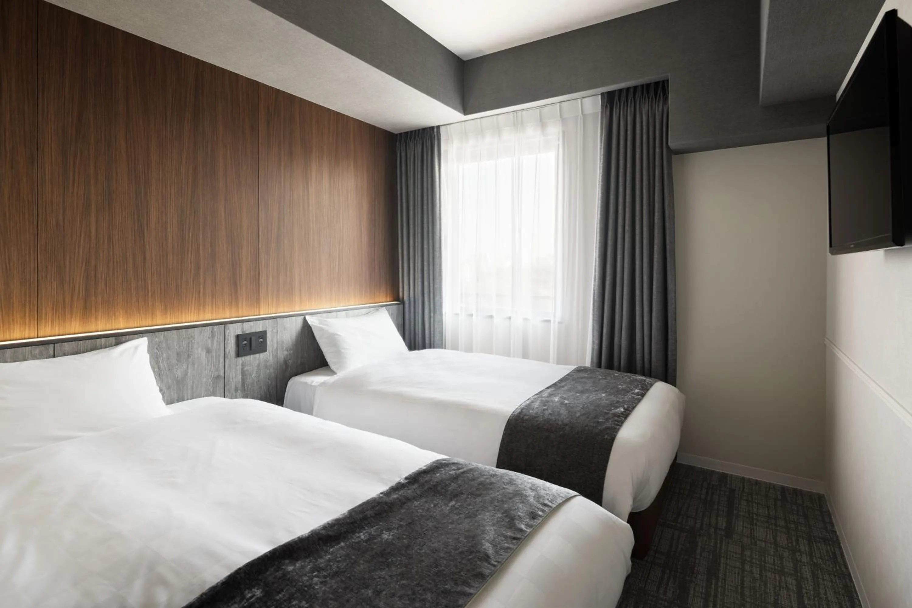 Twin Room in the b osaka-shinsekai