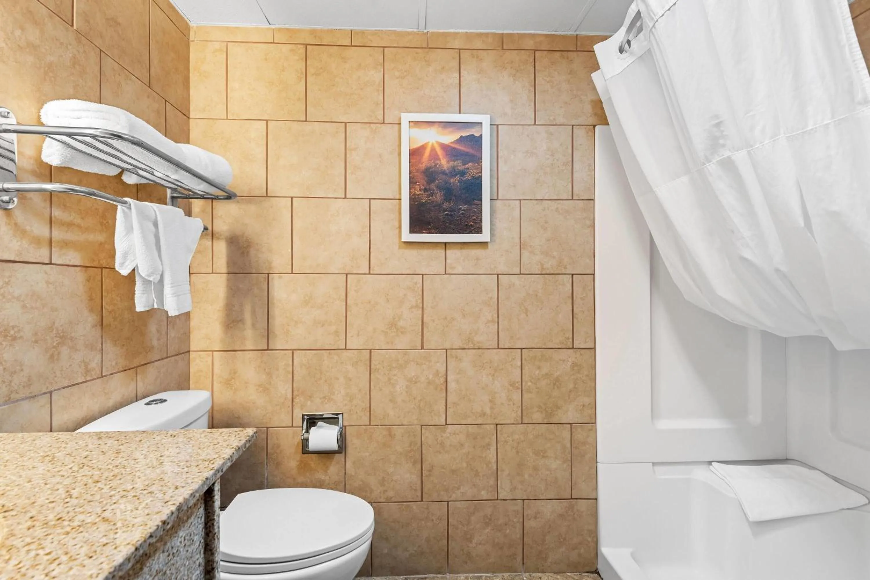 King Room - Non-Smoking in Days Inn by Wyndham Ames