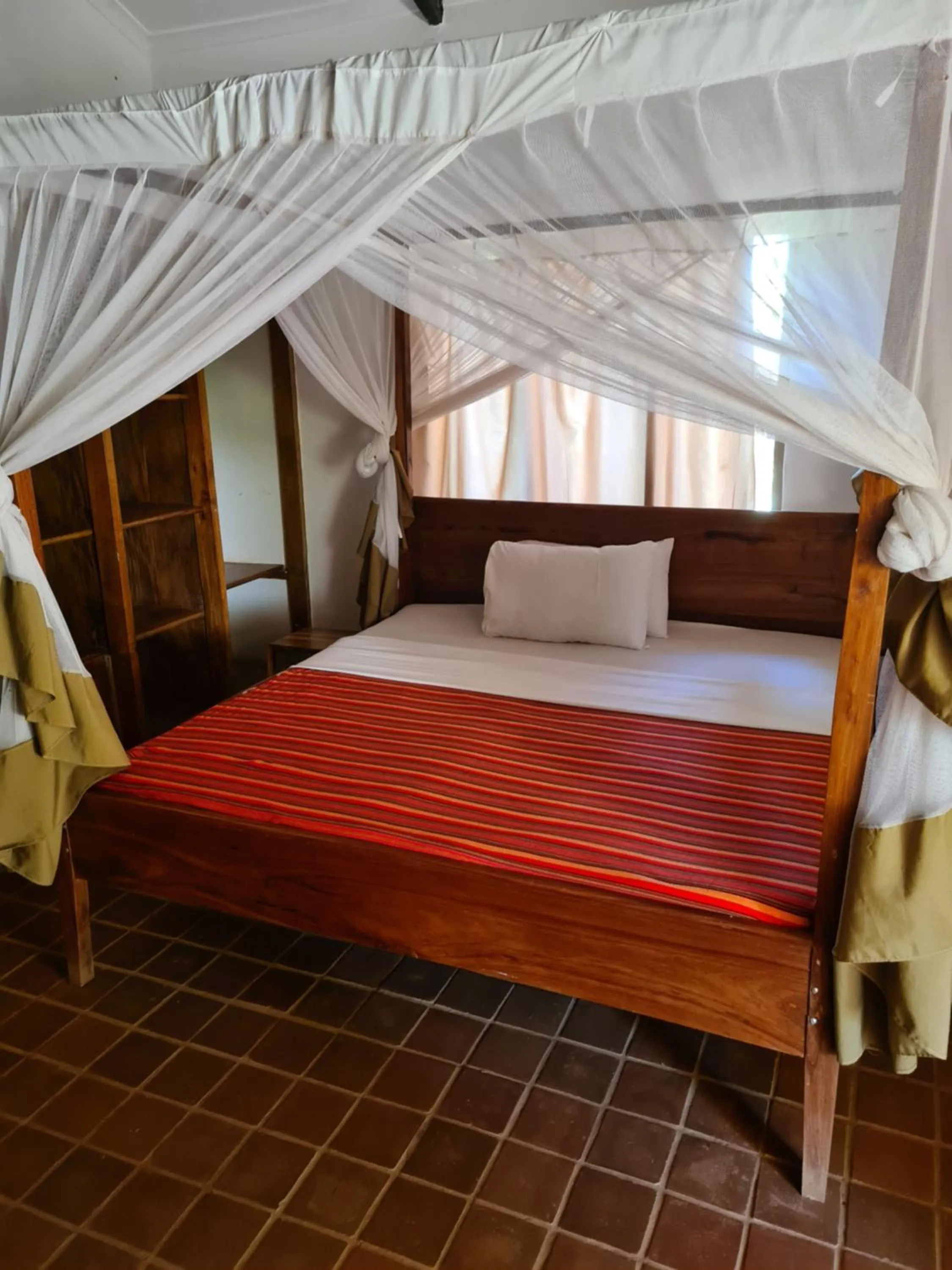 Standard Double or Twin Room in Honey Badger Lodge