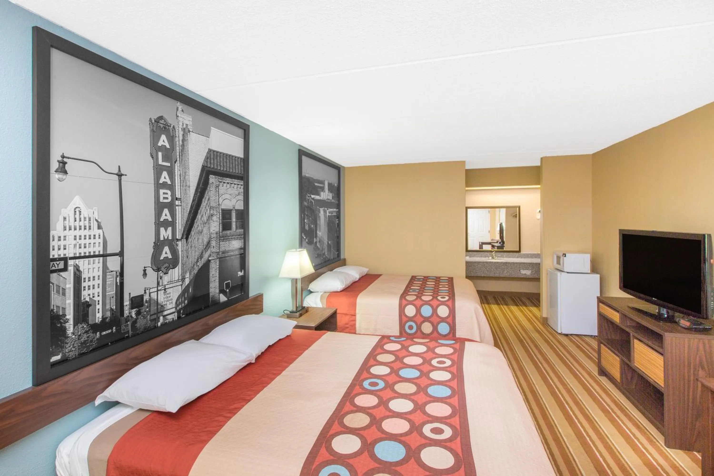 Queen Room with Two Queen Beds - Non-Smoking in Super 8 by Wyndham Dothan