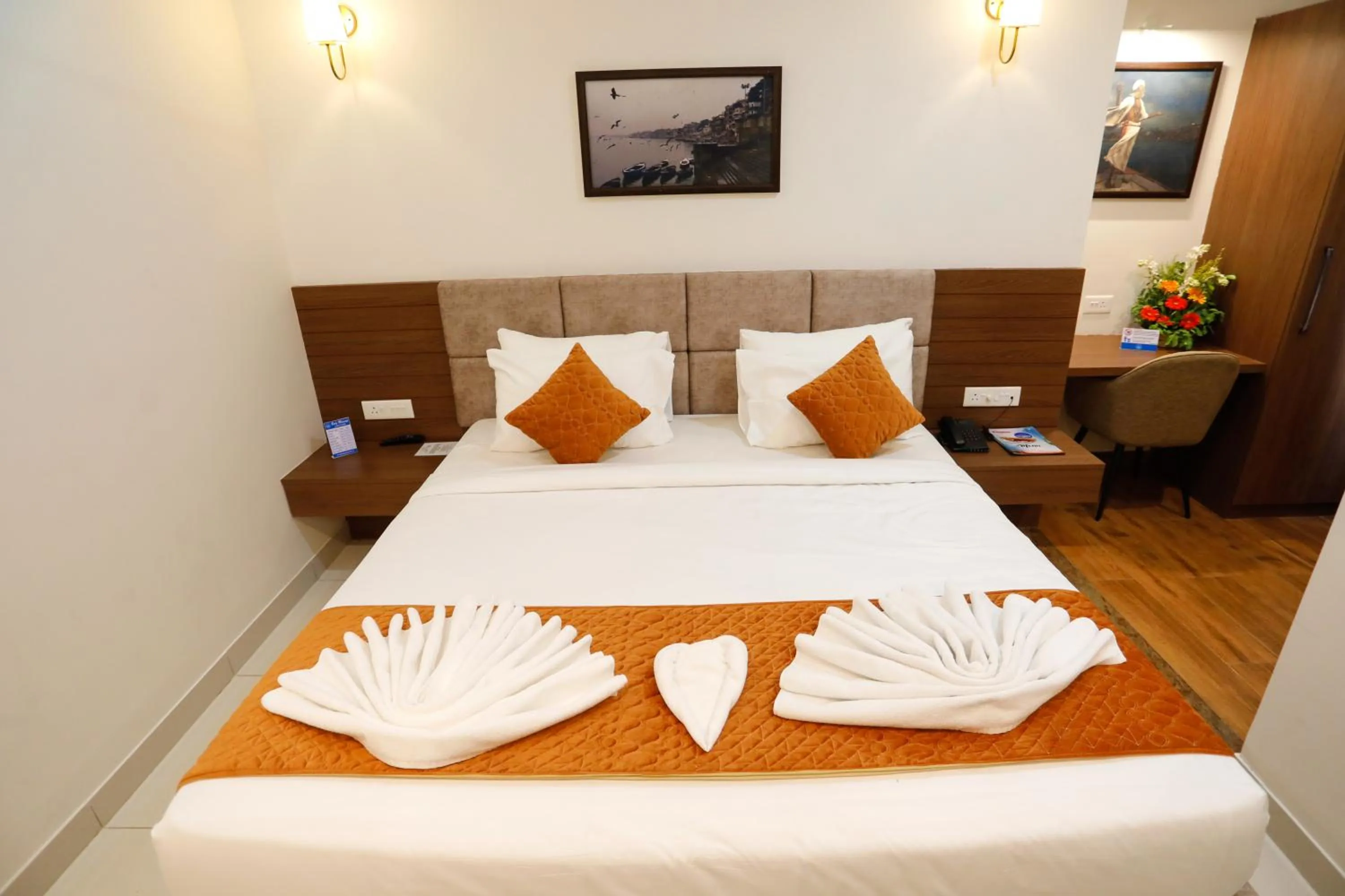 Suite with Hot Tub in Hotel Dolphin International