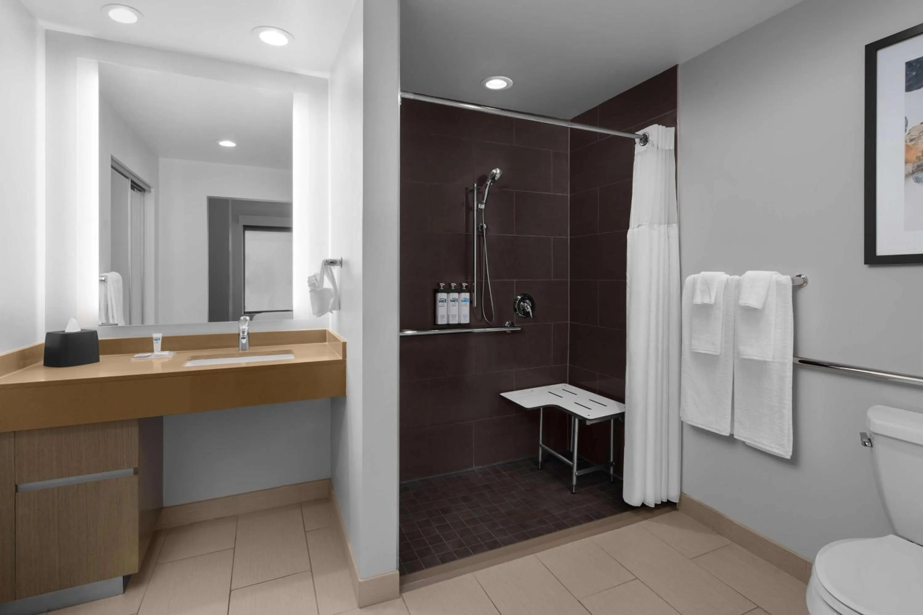 King Studio Suite with Roll-In Shower - Disability Access in Hyatt House Raleigh North Hills