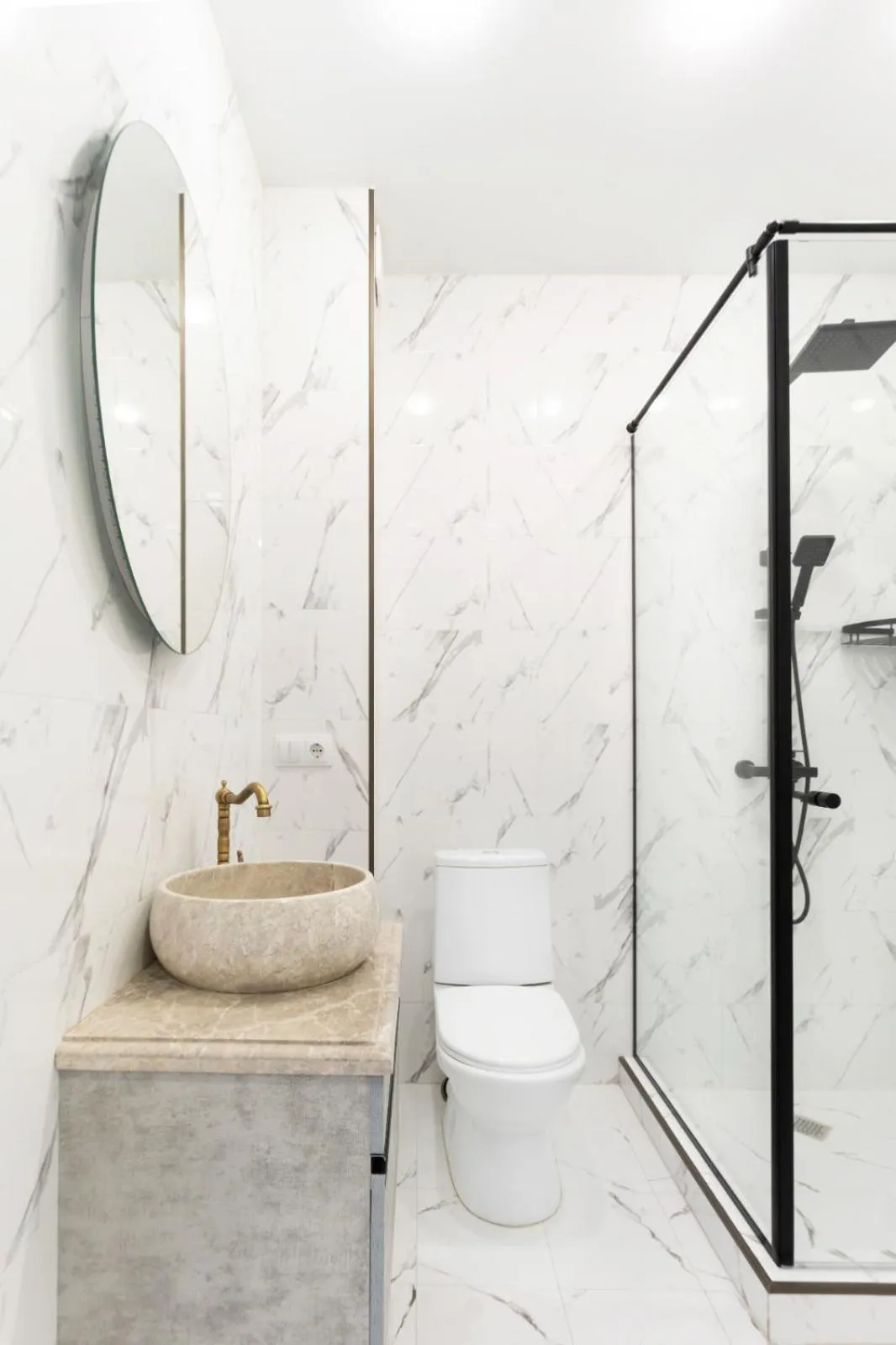 Deluxe Family Suite - single occupancy in Sky by the river