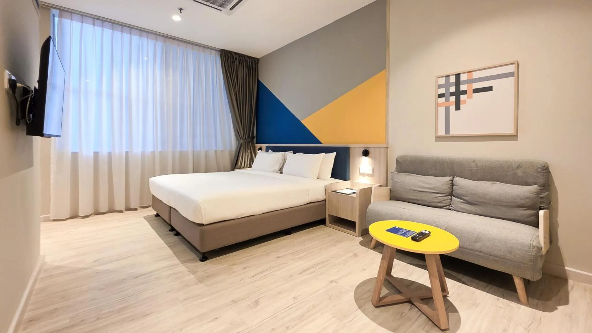 Executive Room in Fives Hotel Meldrum