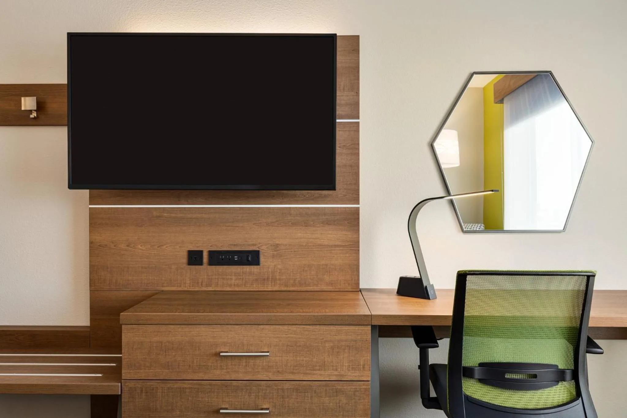 Standard Room in Holiday Inn Express & Suites Hayward - Castro Valley by IHG