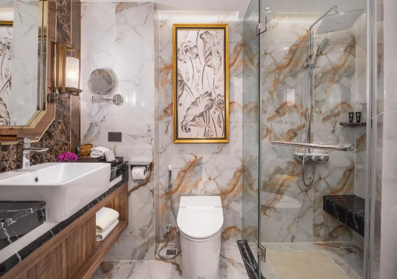 Deluxe Twin Room in SAMALA Hotel Bangkok