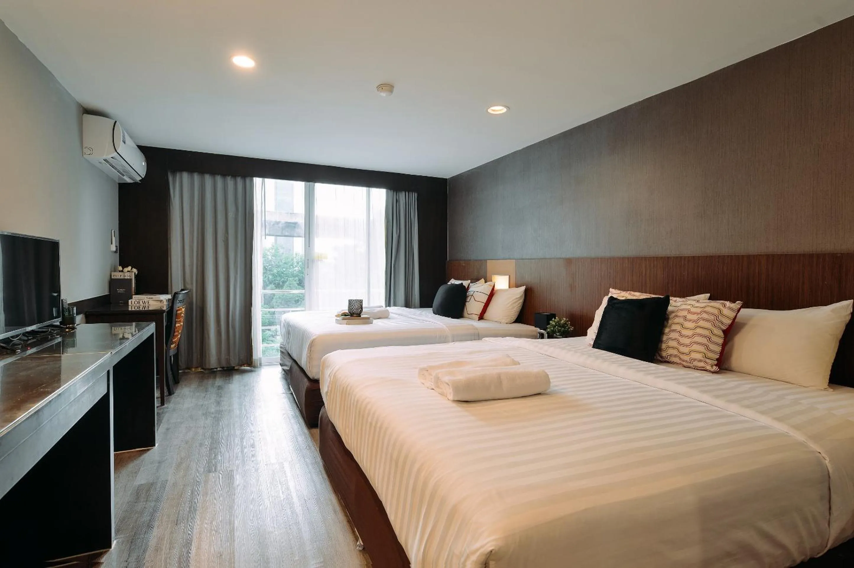 Family Room in Tori crown hotel