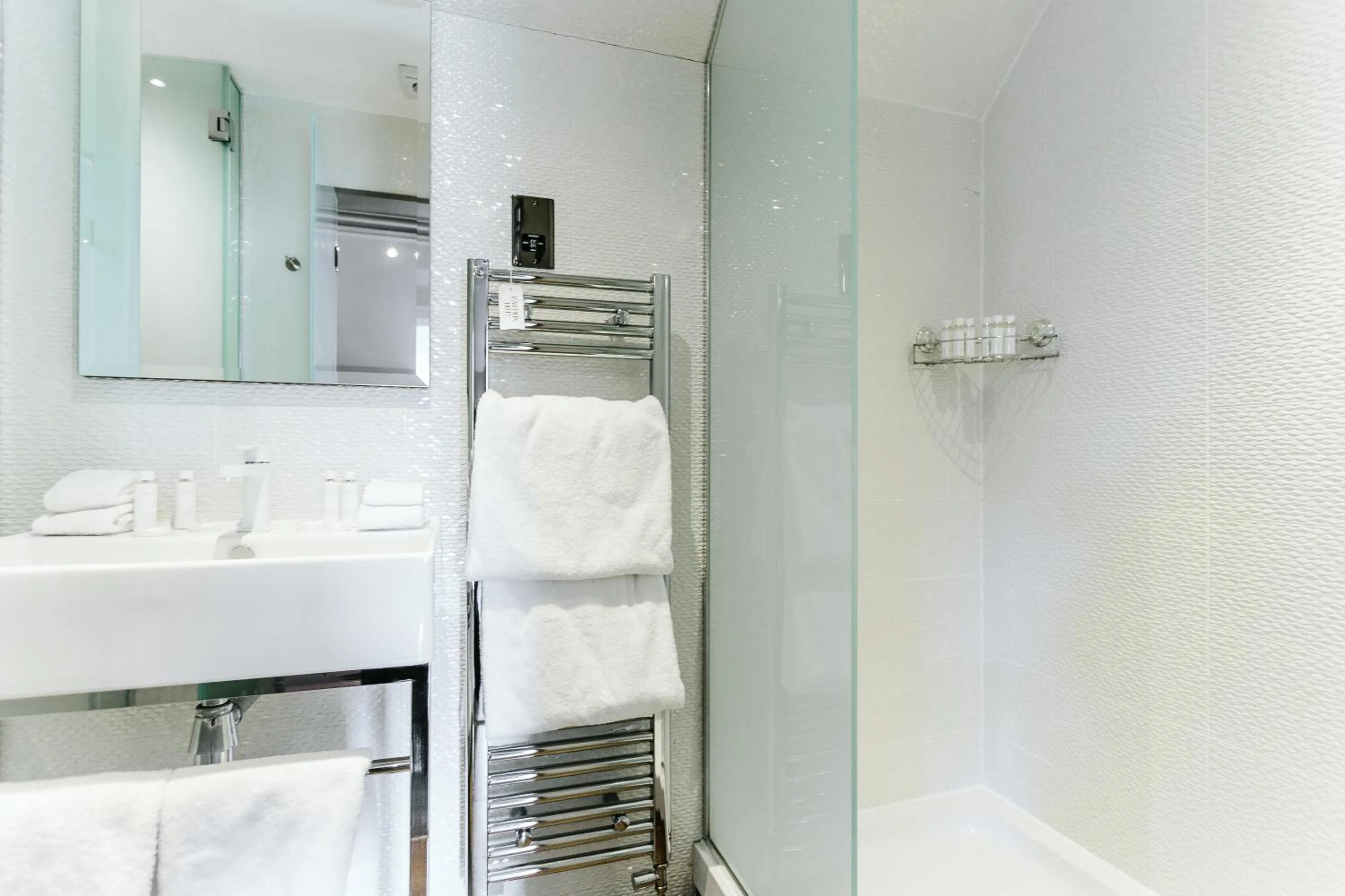 Classic Triple Room in Murrayfield Hotel