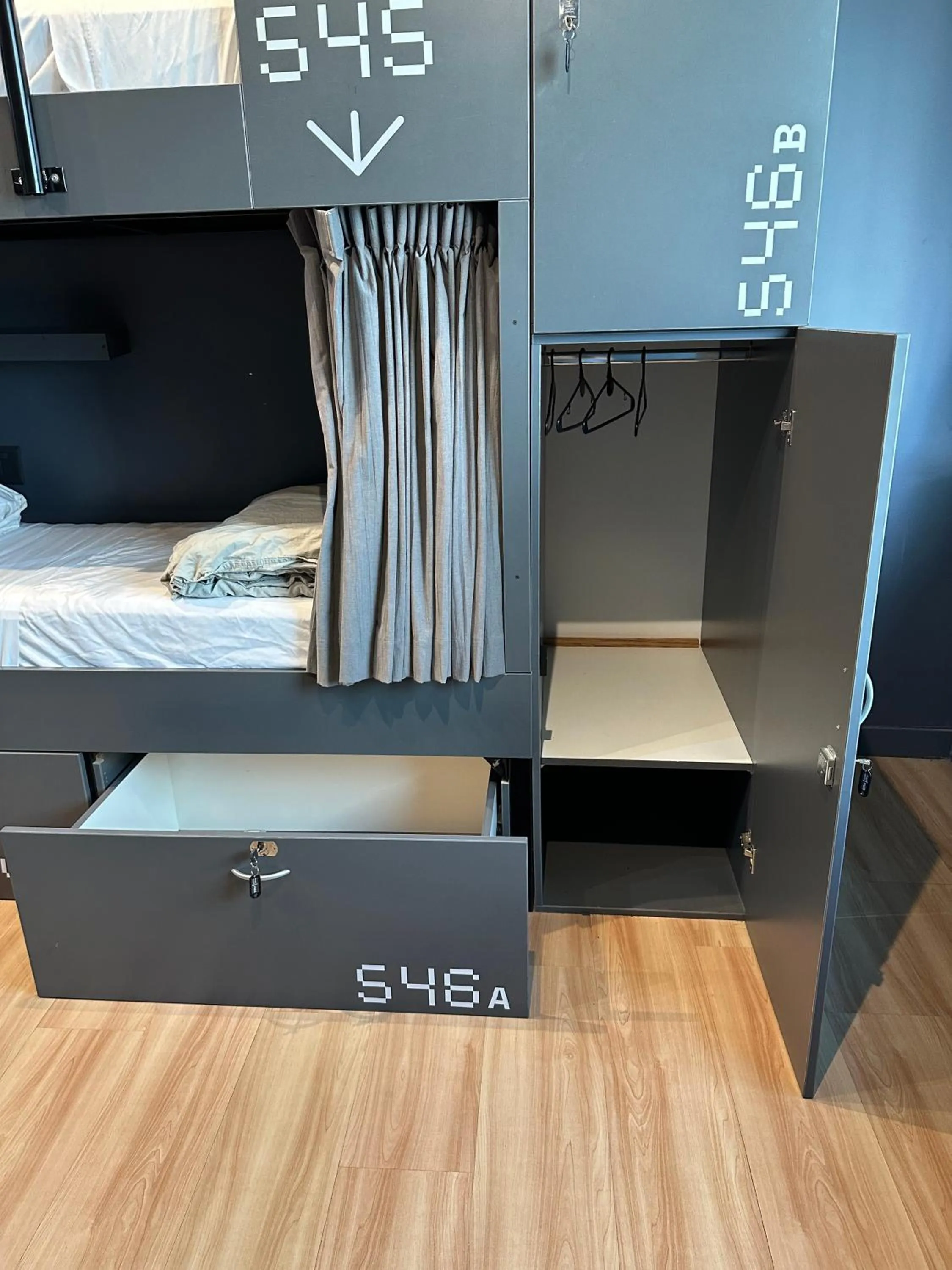 Single Bed in Female Dormitory Room in MONS hostel