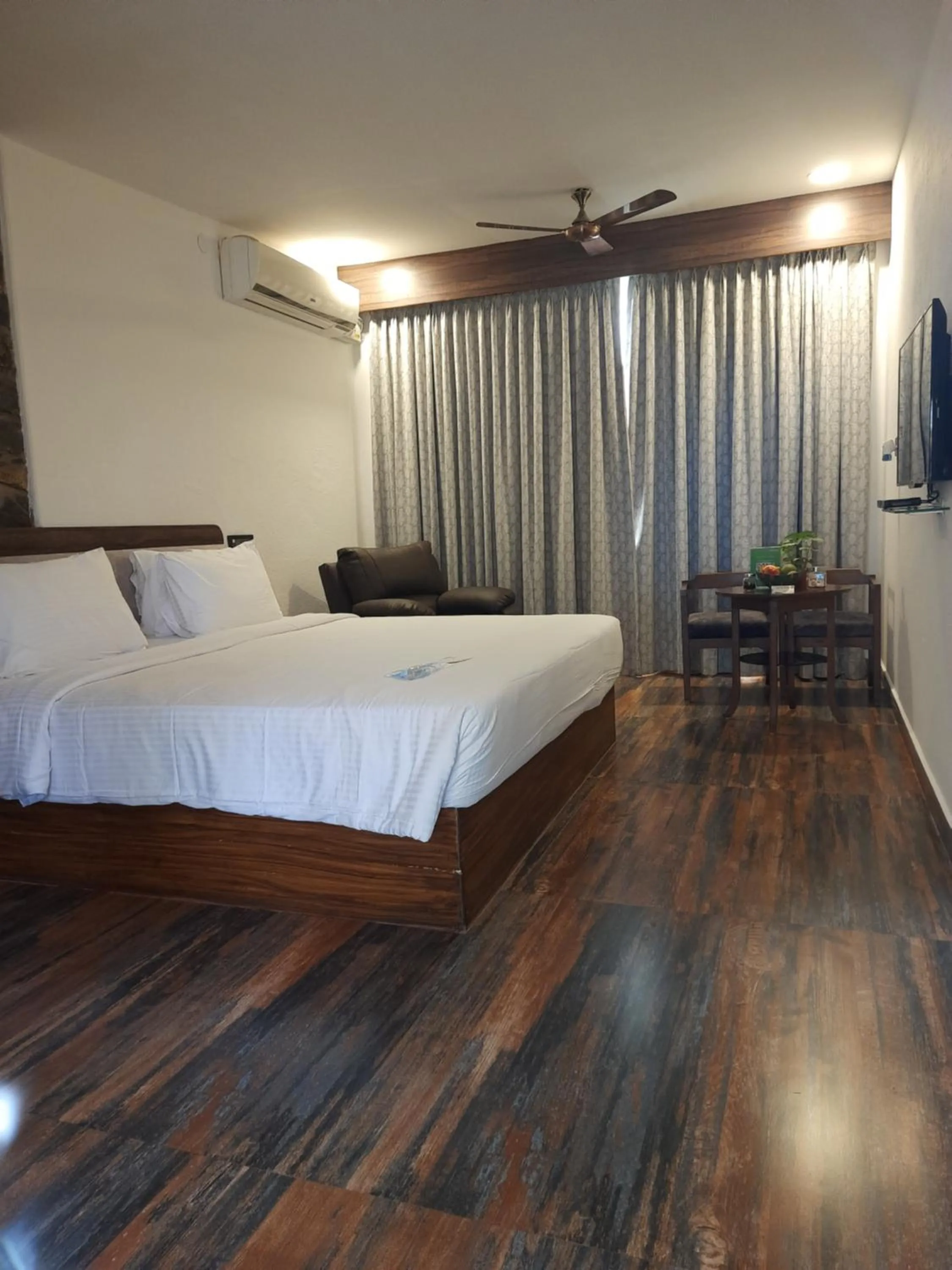 Pet Friendly Room in GReaT Trails Yercaud by GRT Hotels