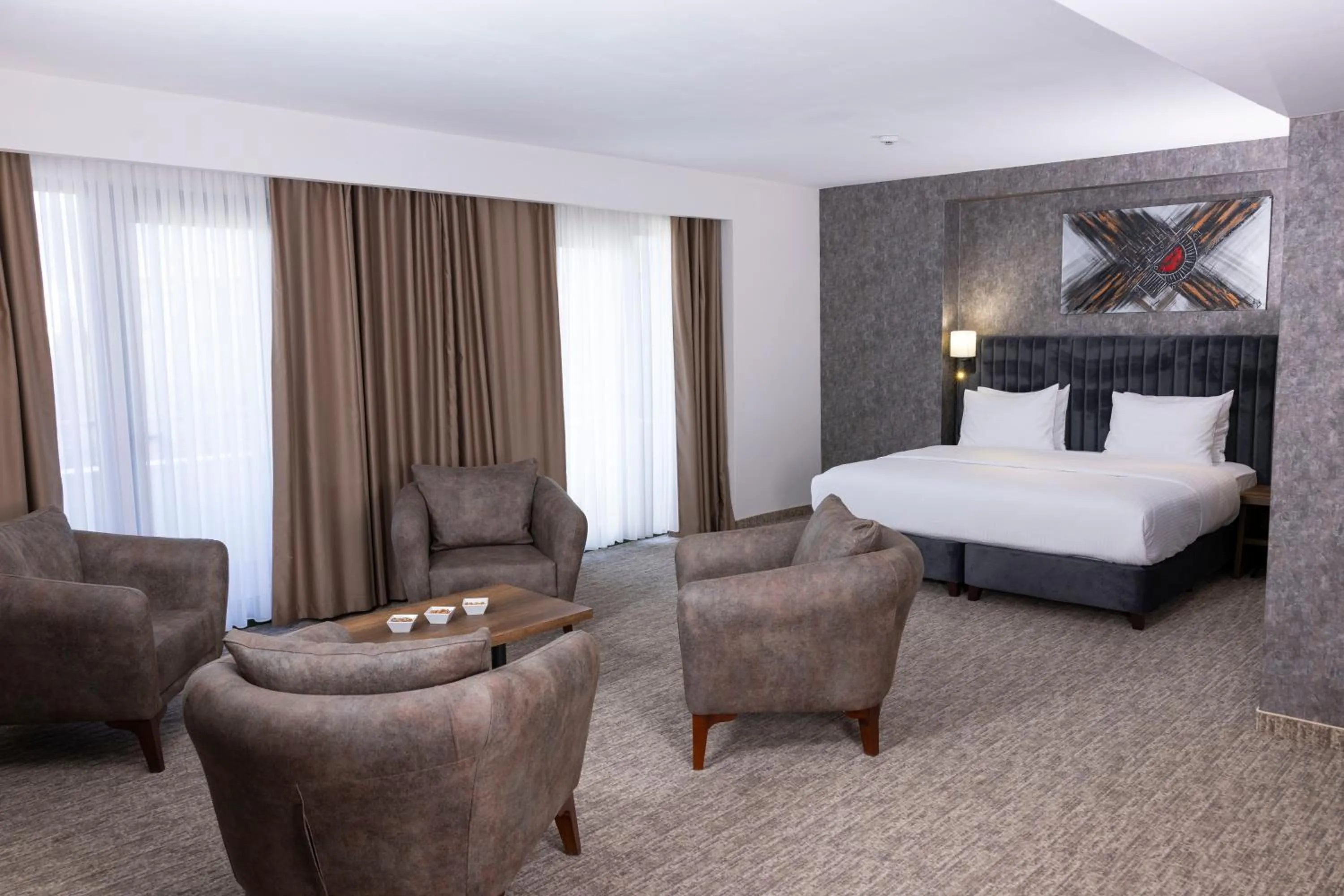 Suite with Balcony - single occupancy in Anemon Kent Karabük Otel