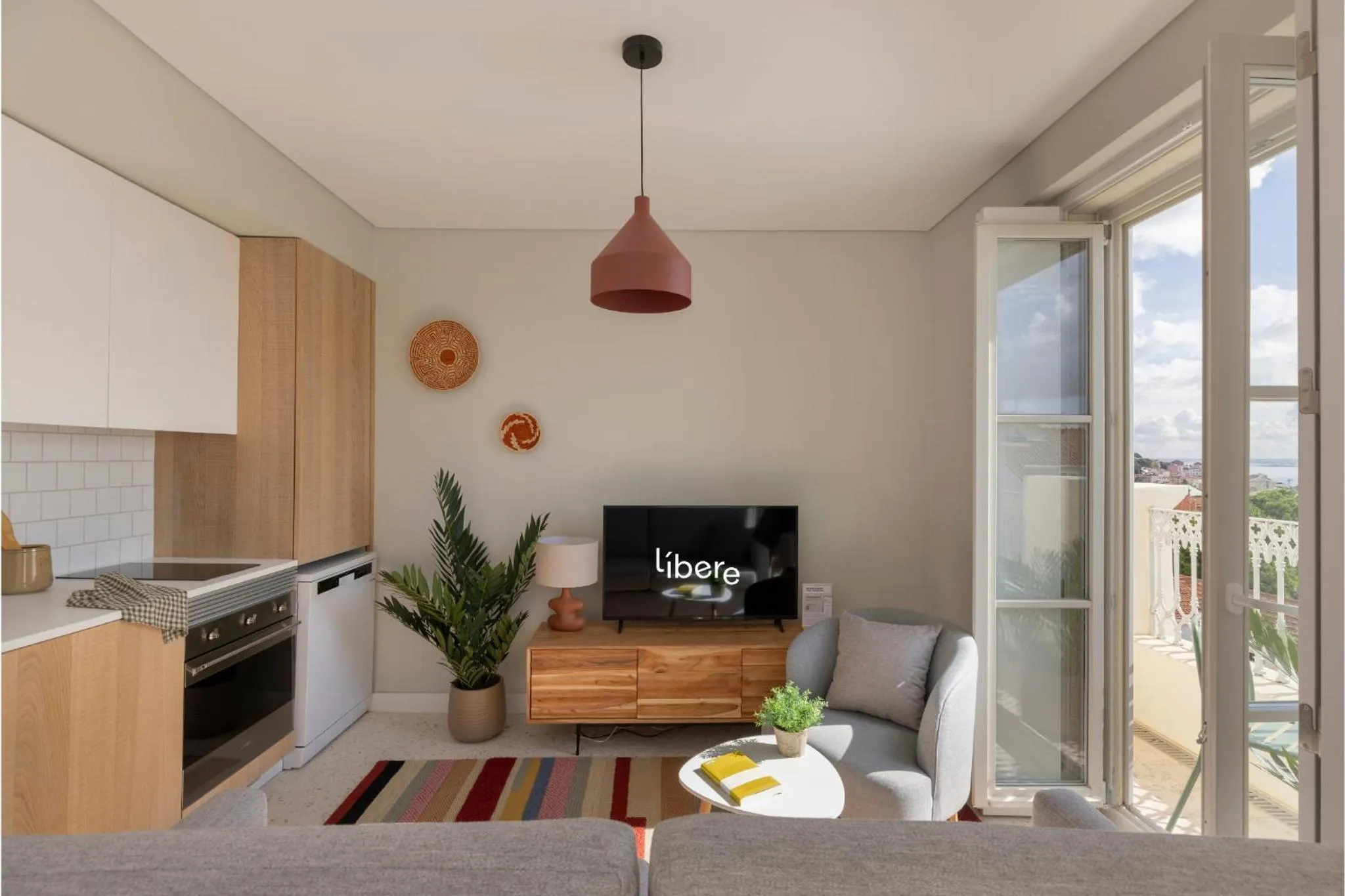 Apartment with Terrace in Líbere Lisbon Príncipe Real