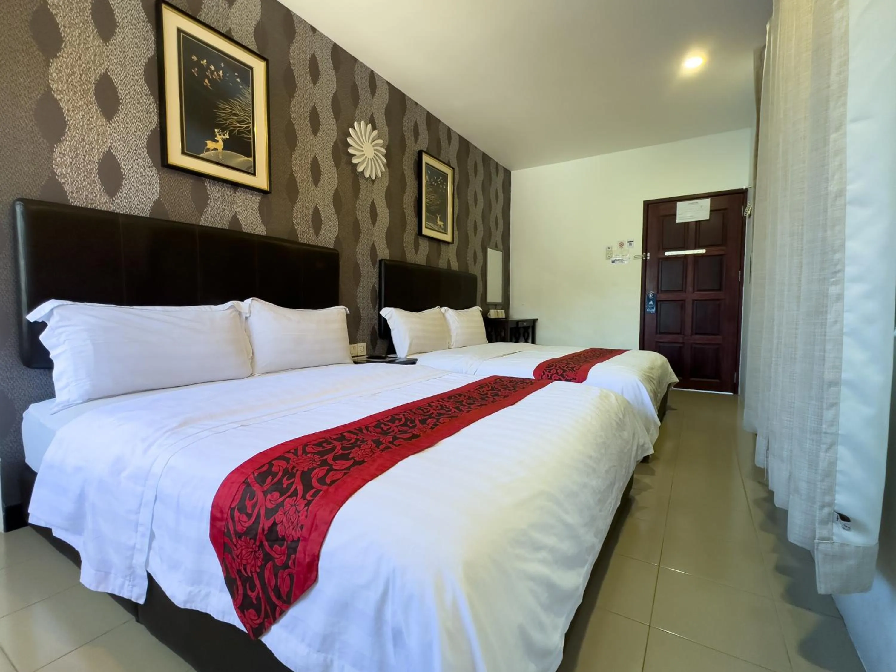 Deluxe Double Room in Inn Residence 18