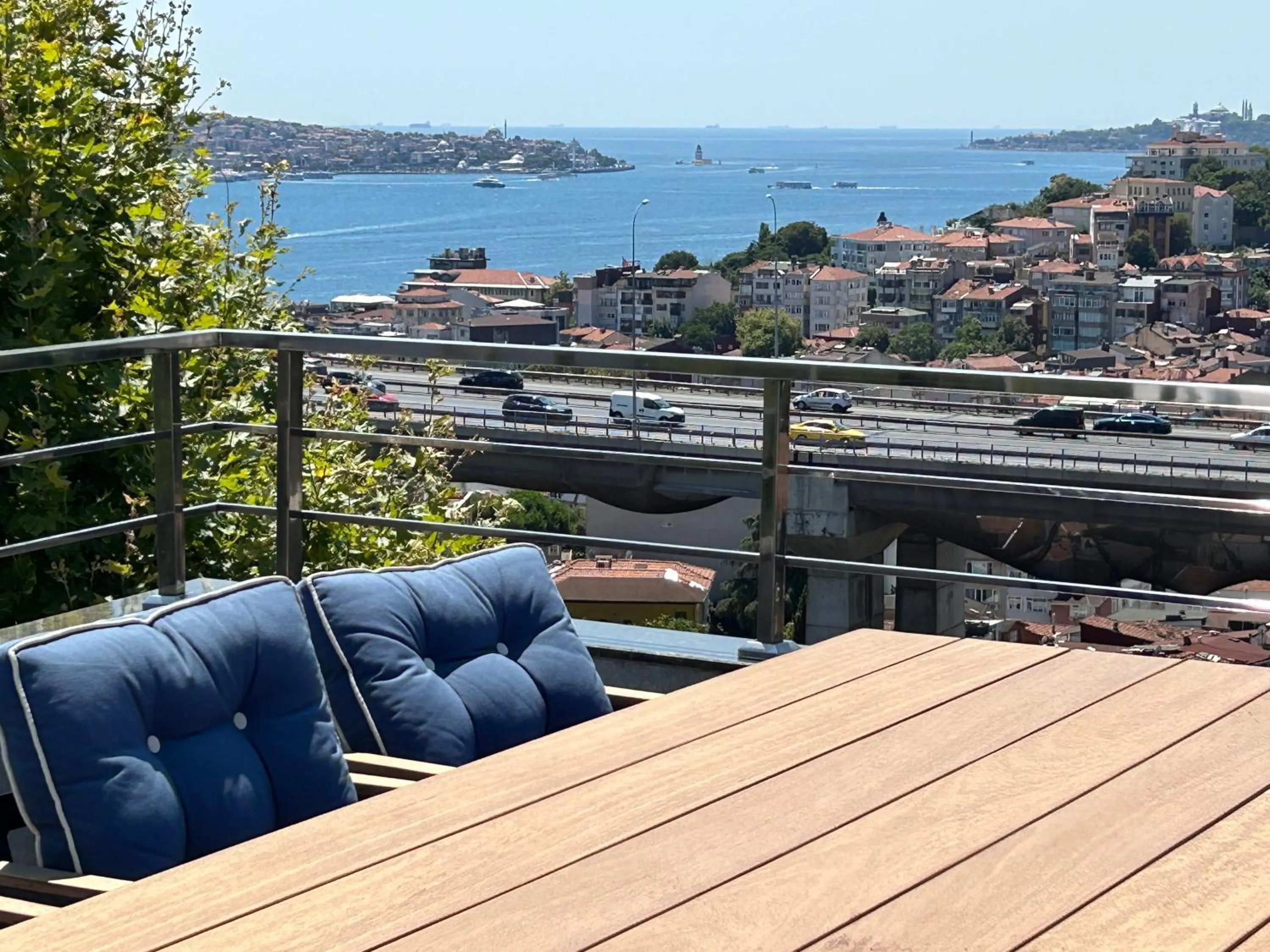 Apartment with Sea View in Mona Bosphorus