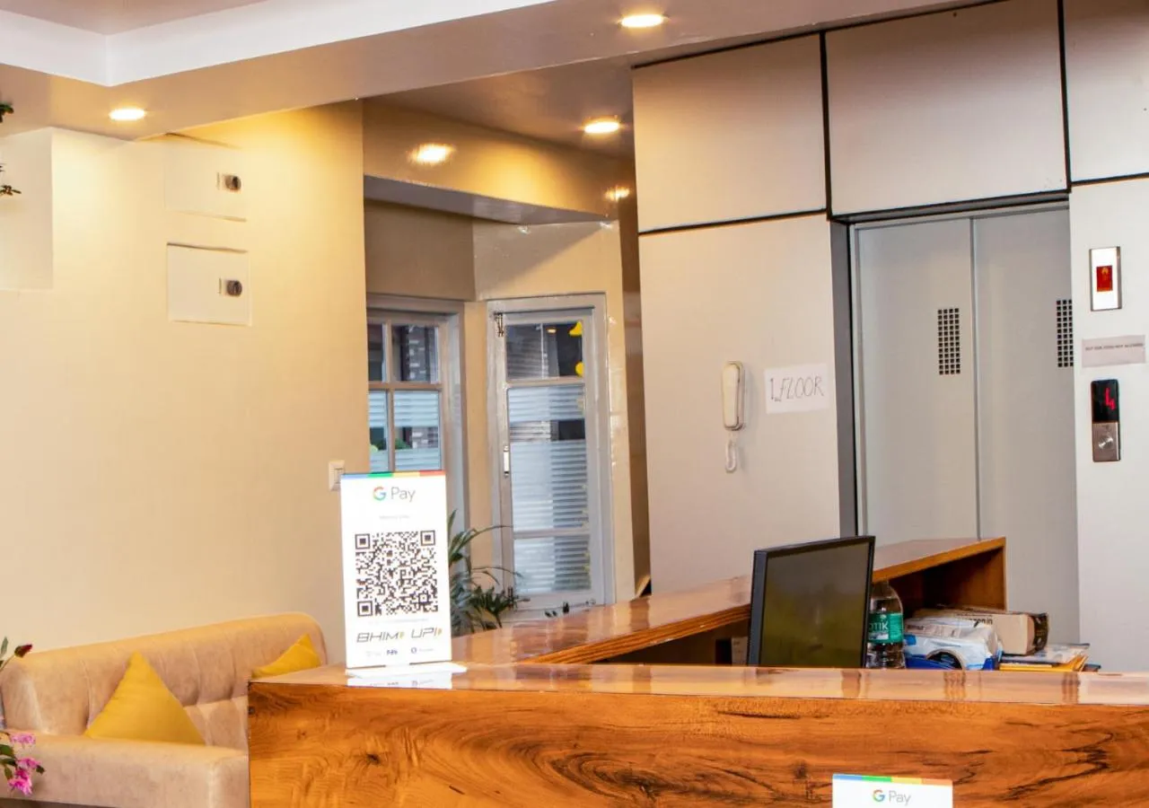 Deluxe Double Room in Hotel Raj Ville - Darjeeling Hotel Near Mall Road