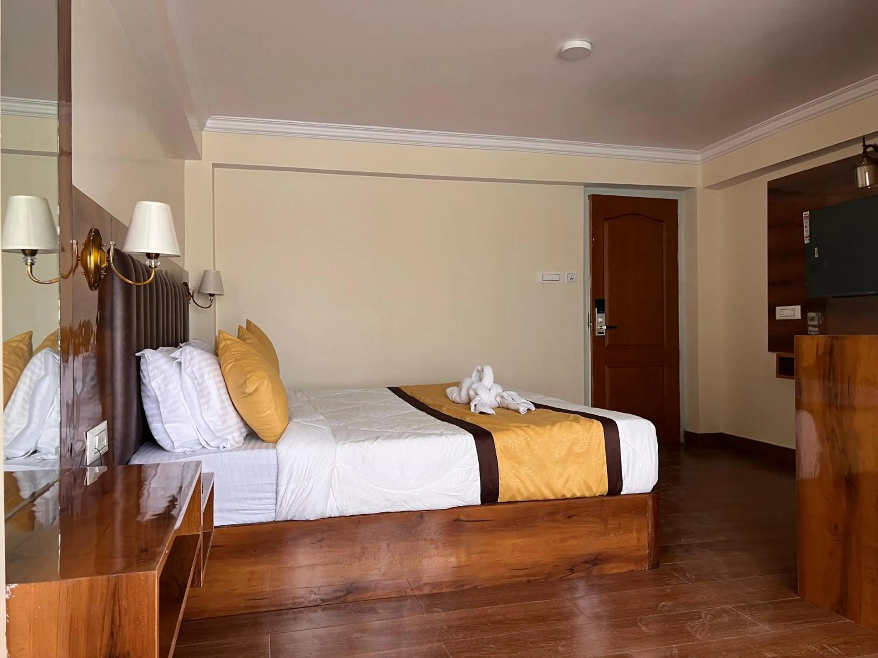 Superior Double Room in Hotel Raj Ville - Darjeeling Hotel Near Mall Road