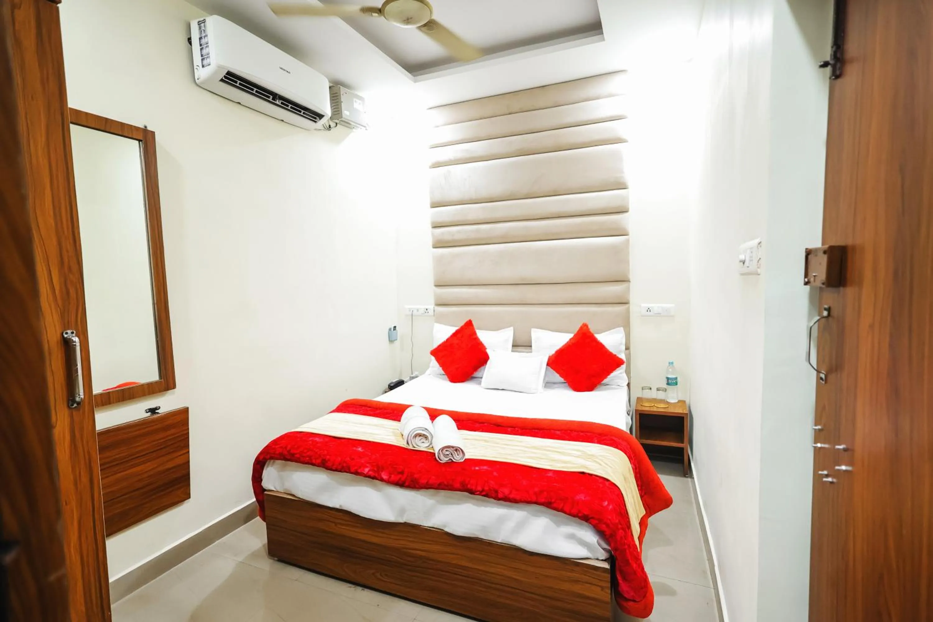Deluxe Room - single occupancy in Hotel King City