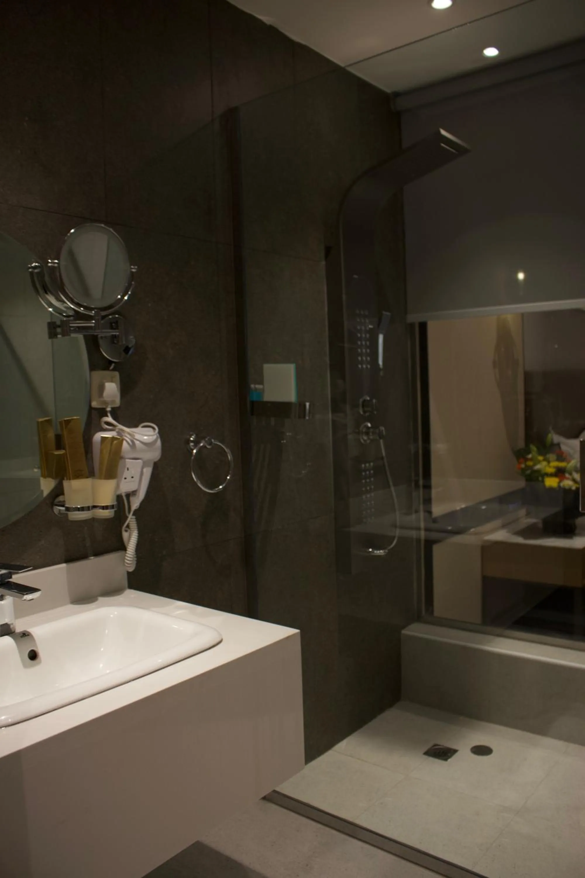 Superior King Room - Non-Smoking in Best Western Plus Danat Almansak Hotel