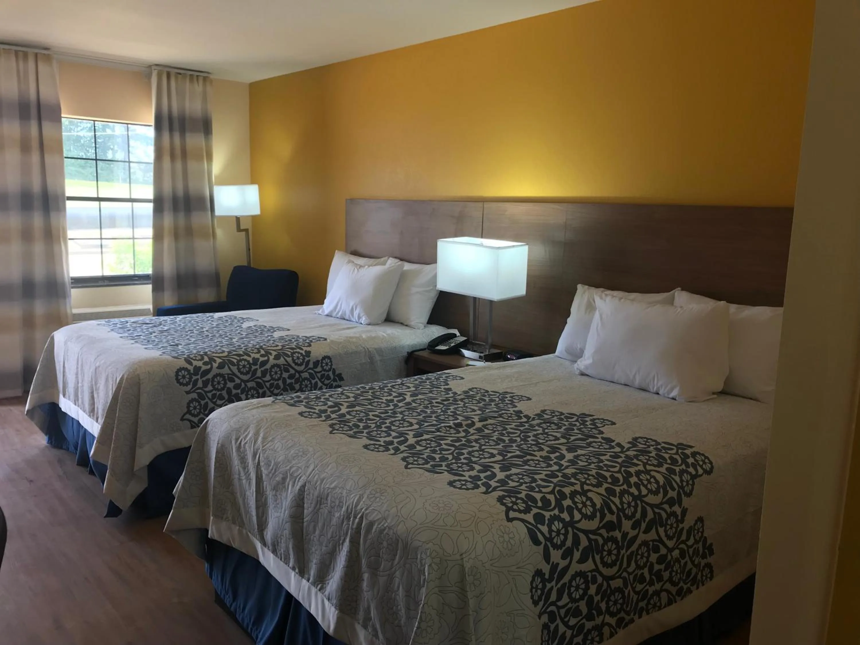 Deluxe Double Room with Two Double Beds - Non-Smoking in Days Inn by Wyndham Batesville