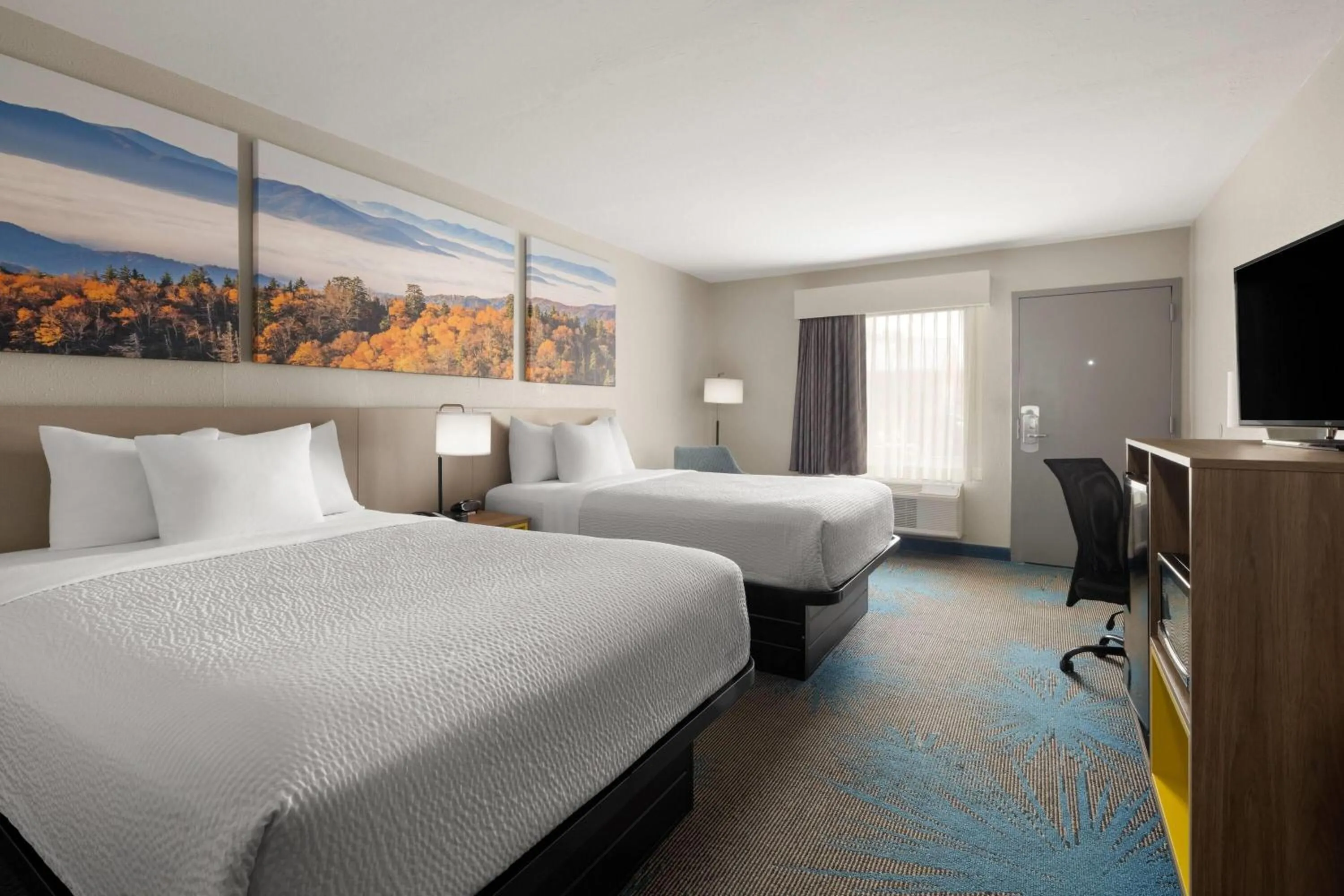 Double Room with Two Double Beds - Pet Friendly/Non-Smoking in Days Inn by Wyndham Murphy