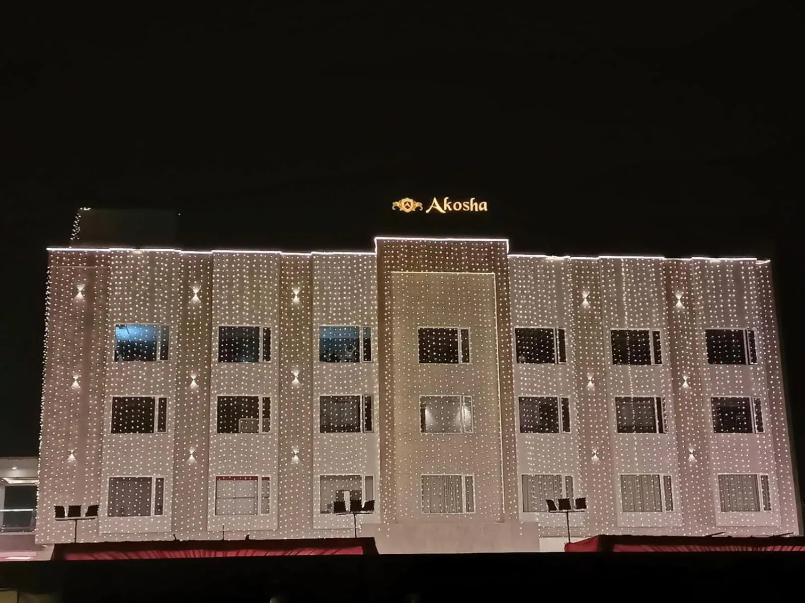 Four Leaf Hotel - AKOSHA