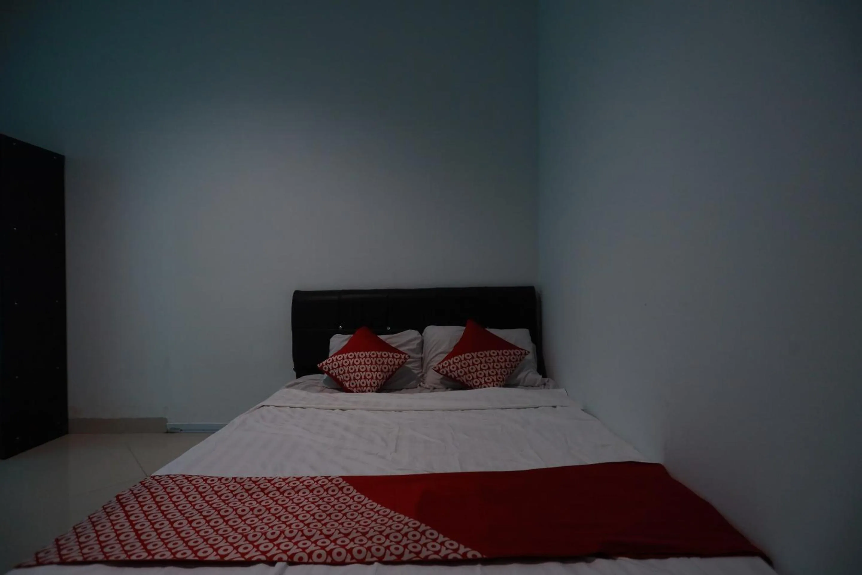 Standard Double Room in Hotel O Mamapapahouse