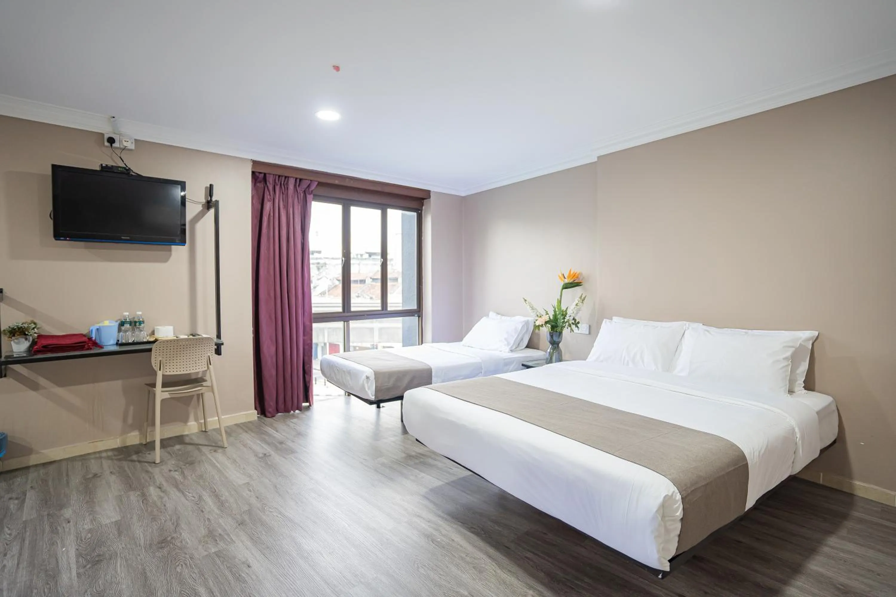 Deluxe Family Room in HOTEL 28 RAPID