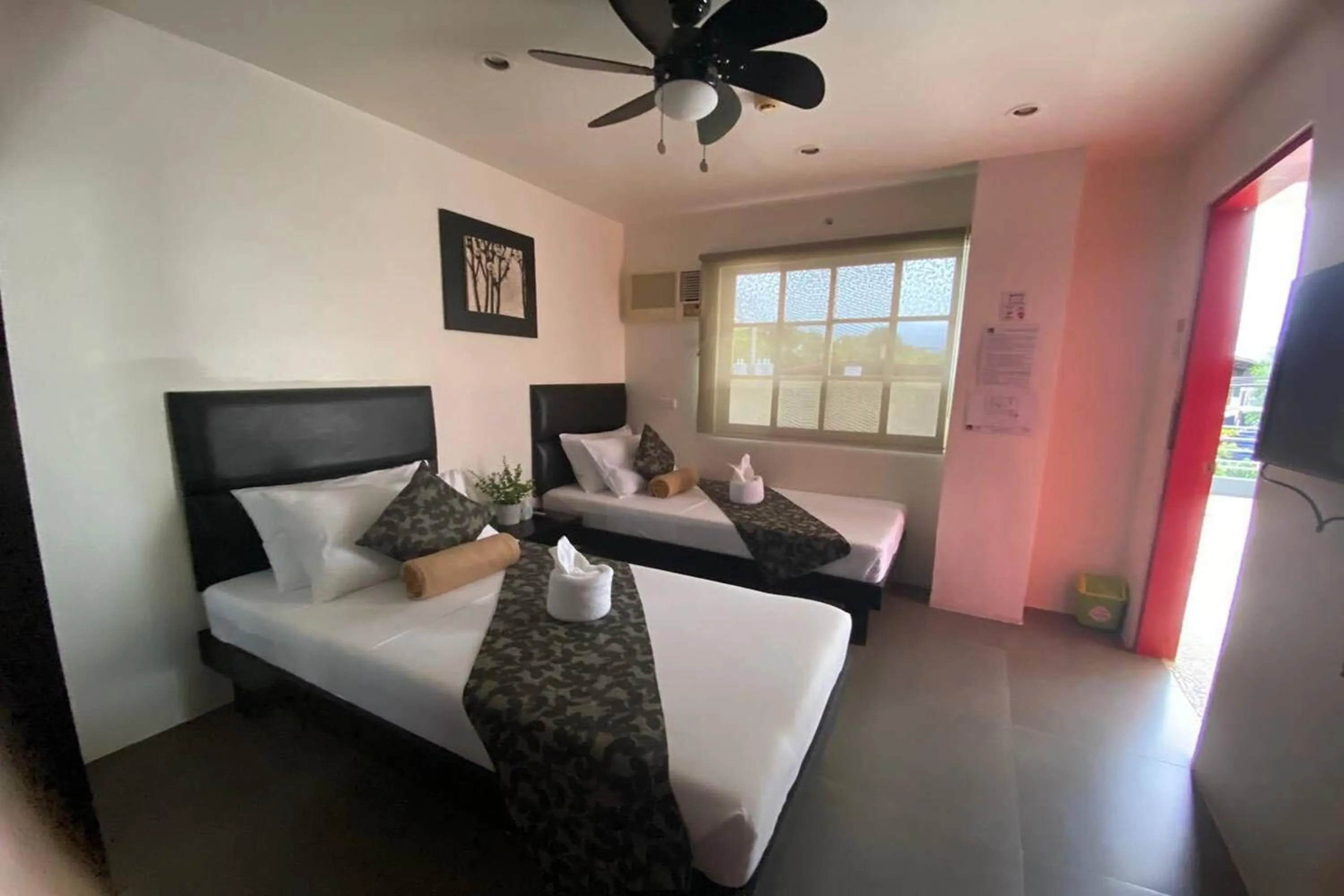Double Room in Micasa Lodge Palawan