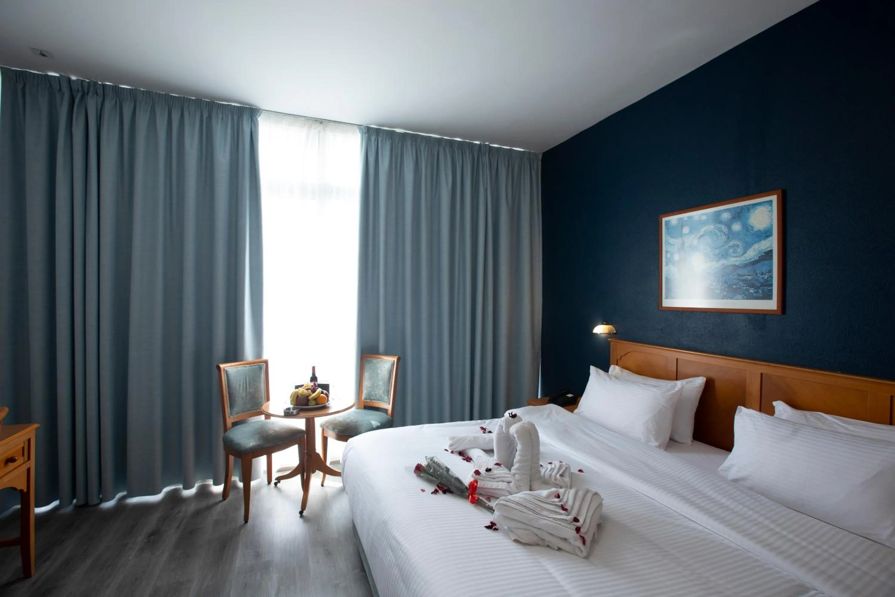 King Room with Balcony in El Sheikh Suites Hotel