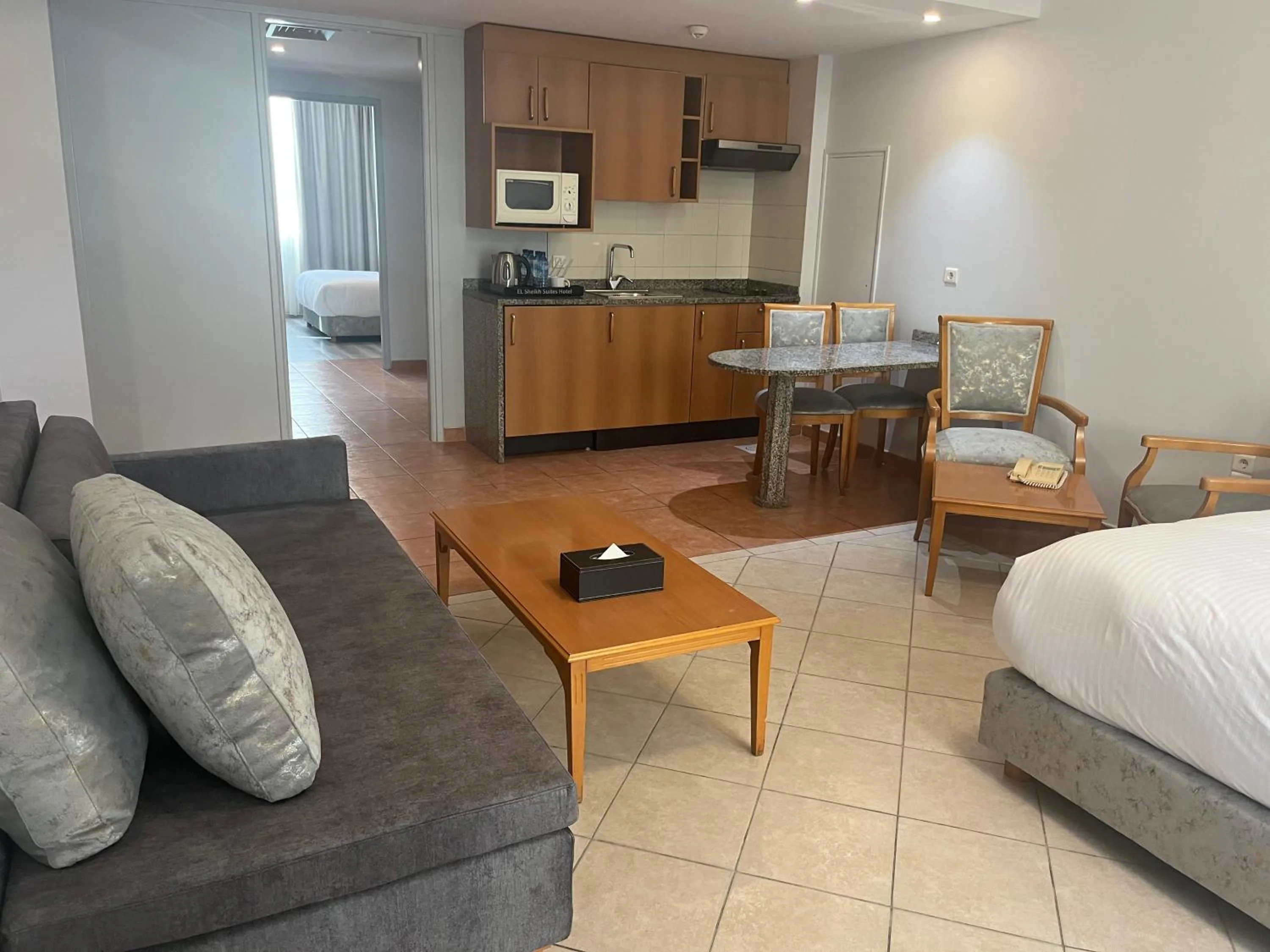 Family Suite with Balcony in El Sheikh Suites Hotel