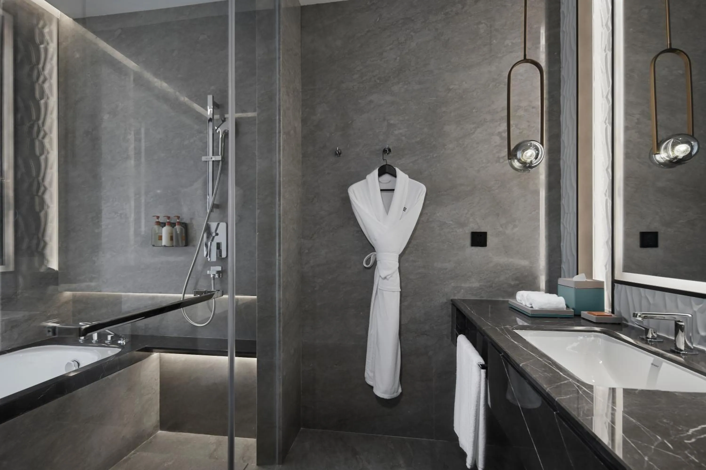 Premium King Room - Disability Access in Crowne Plaza Ganzhou by IHG