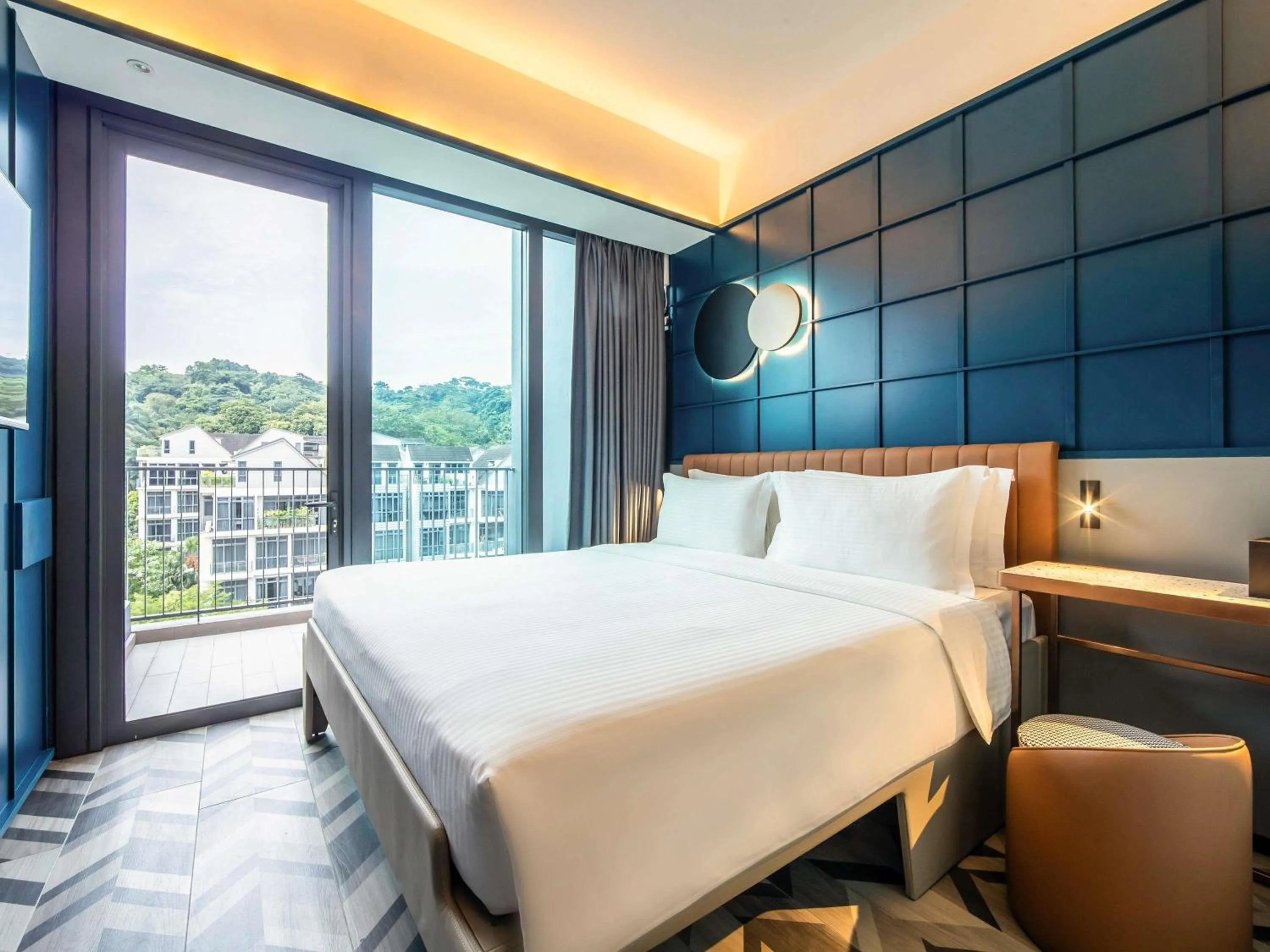Deluxe Double Room with Balcony in Hotel Faber Park Singapore - Handwritten Collection