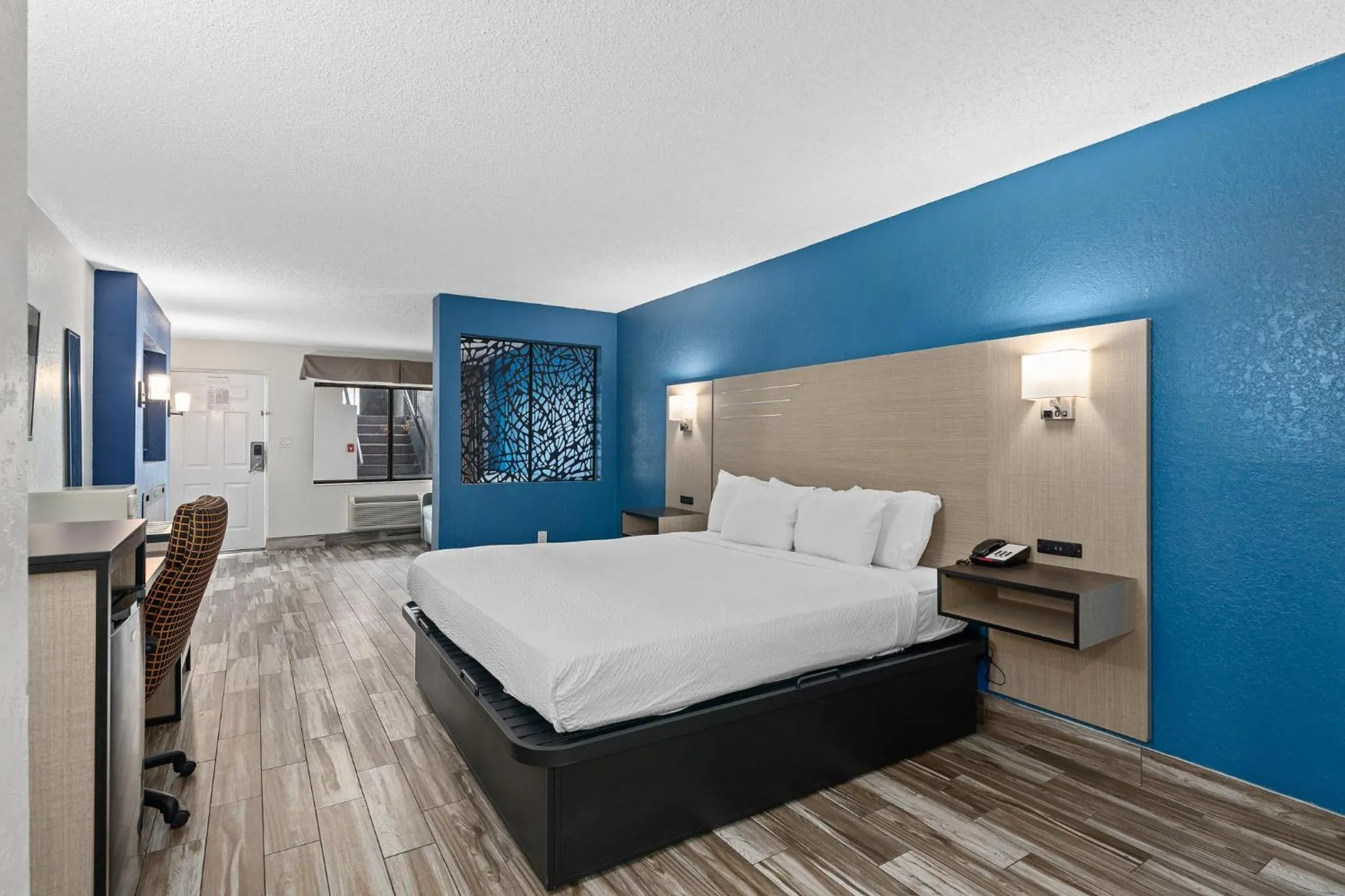 King Studio Suite - Non-Smoking in Baymont by Wyndham Orlando Downtown
